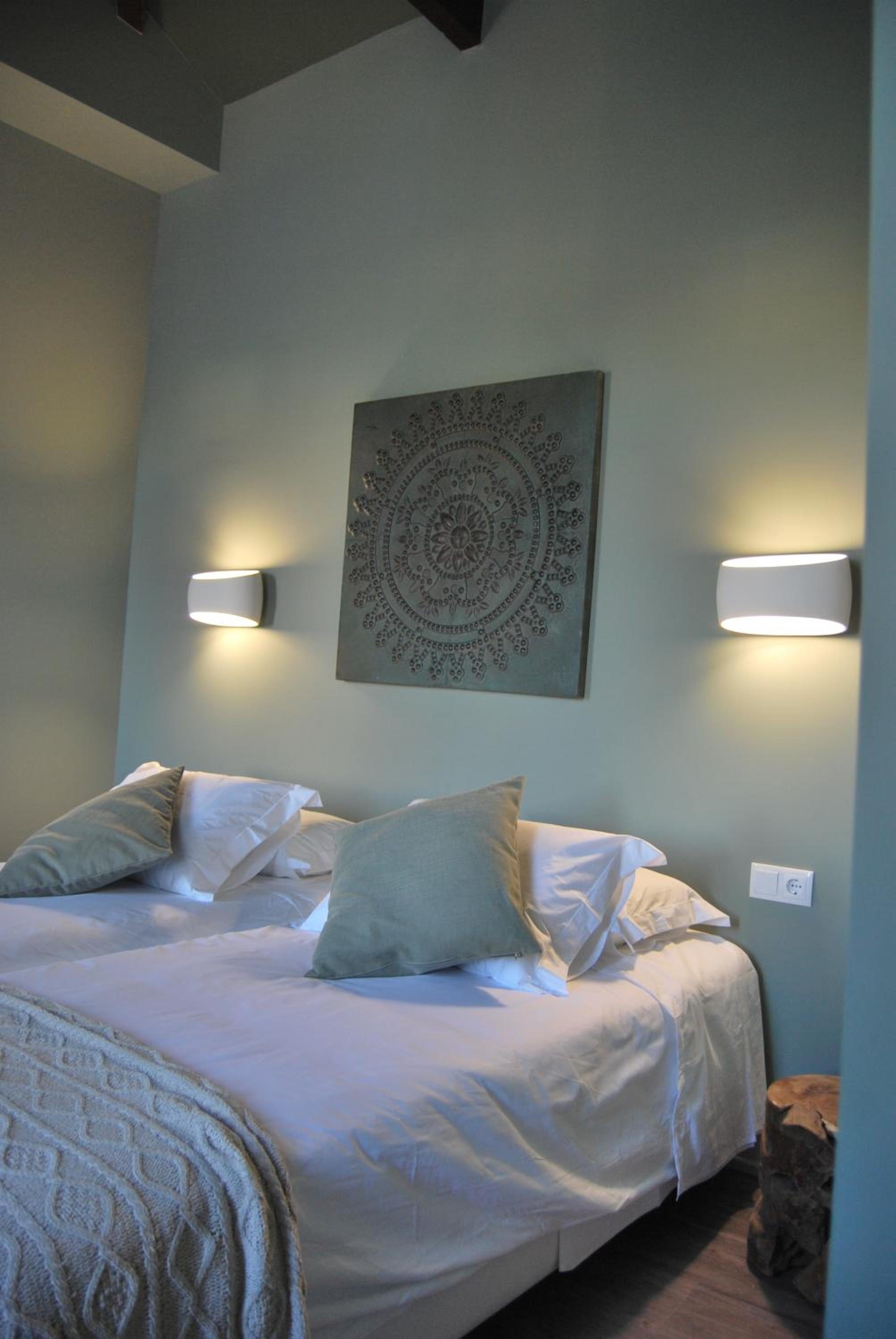 Deluxe Double or Twin Room with City View photo 3