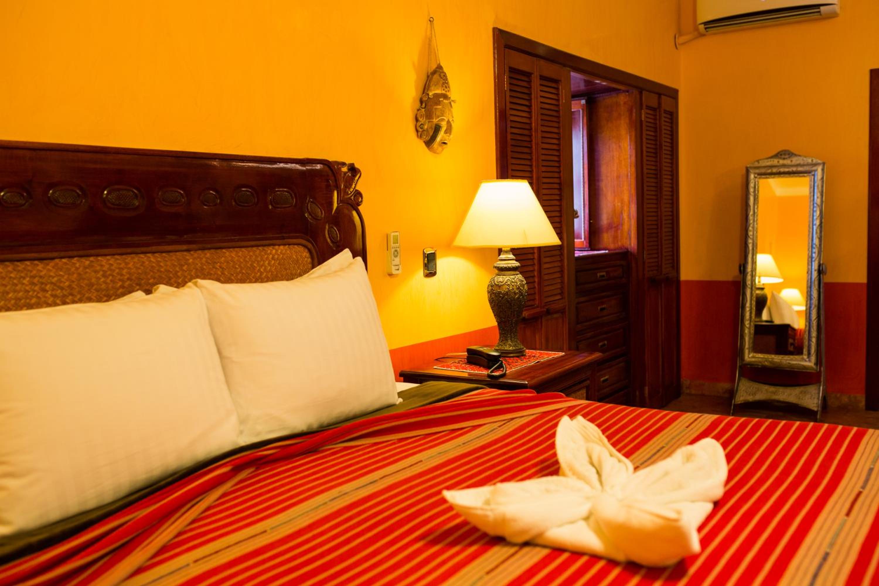 Deluxe Suite - Photo 6