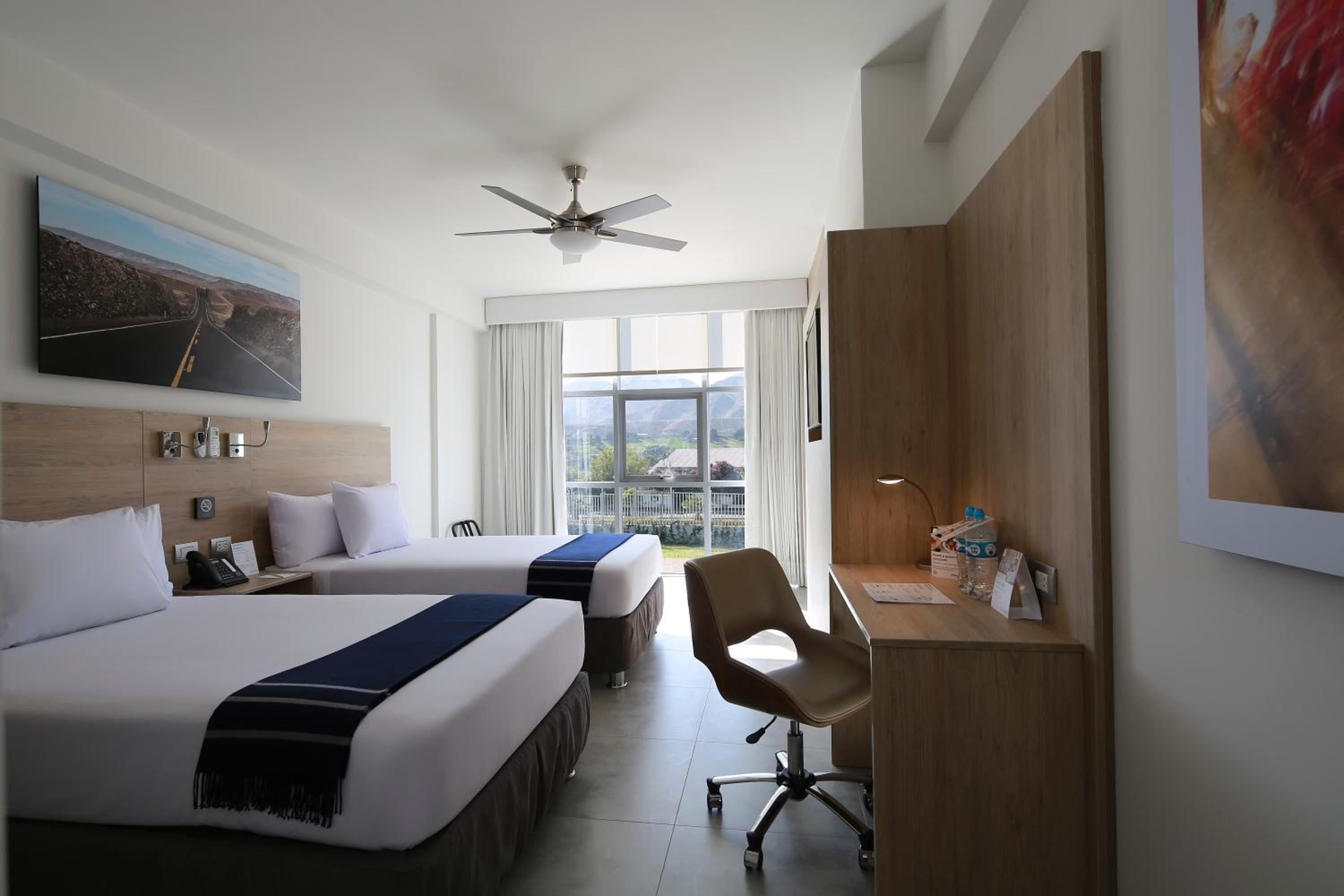 Superior Twin Room photo 3