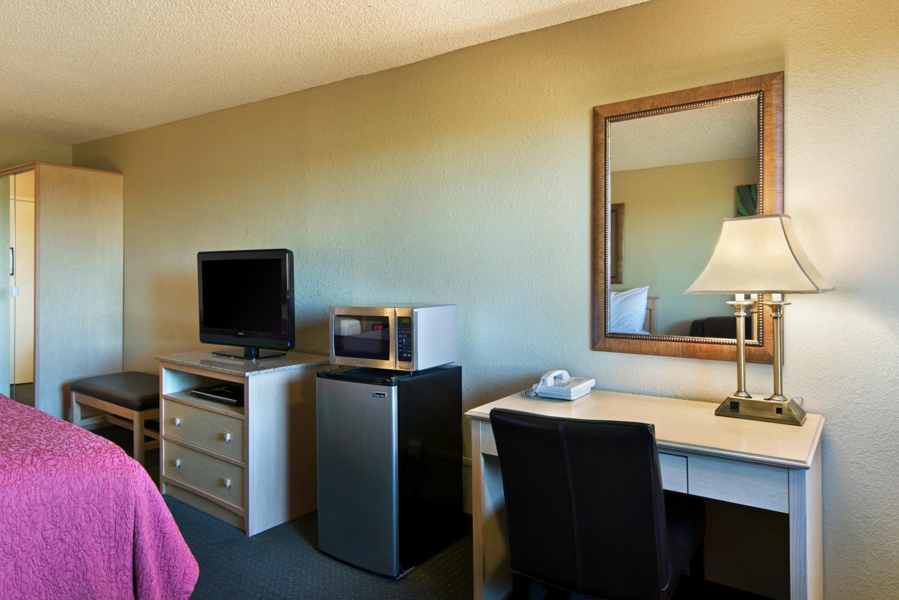 2 Queen Room - Photo 5