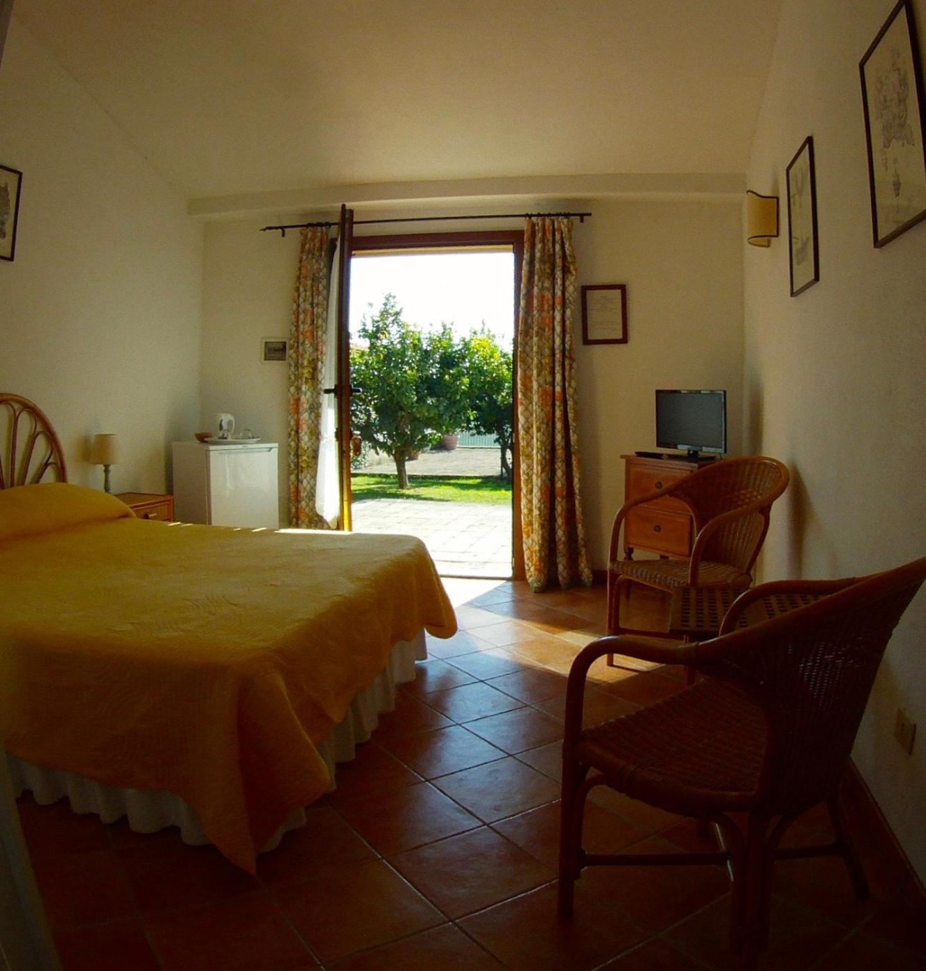 Double or Twin Room photo 3
