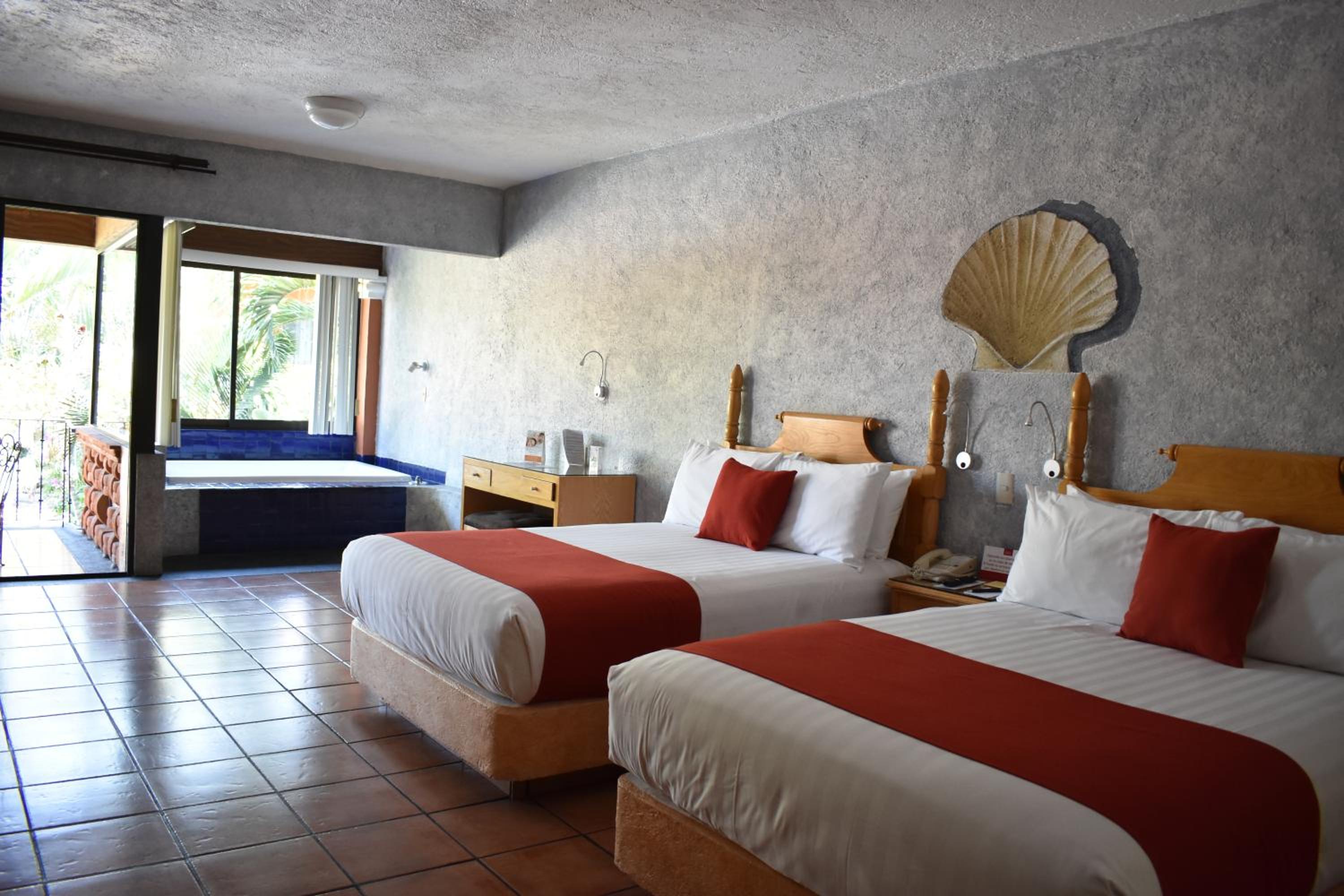 Suite with Two Double Beds with Spa Bath