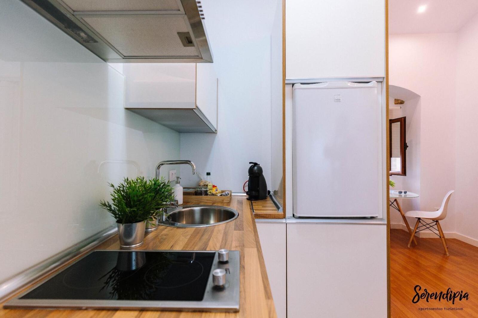 One-Bedroom Apartment - Photo 26