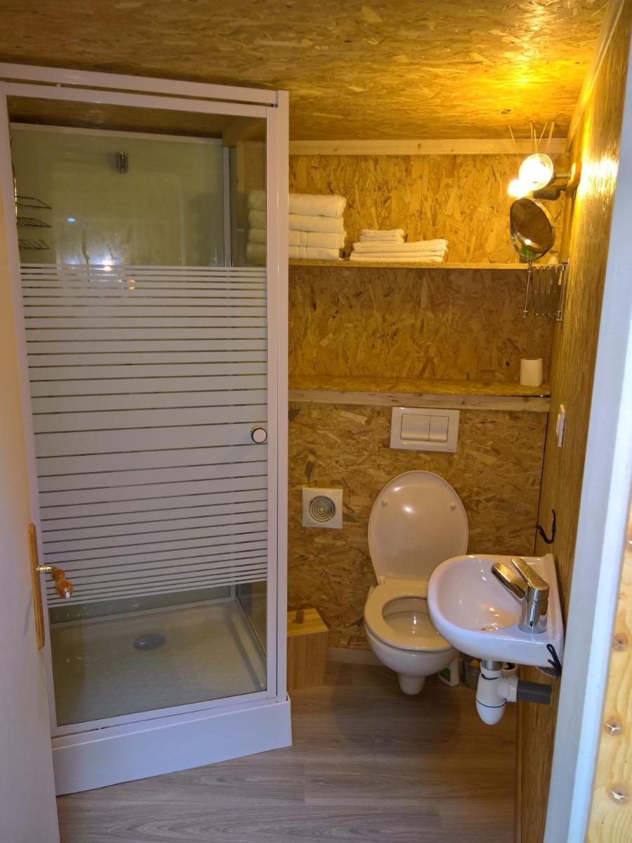 Comfort Yurt (4 People)  - 1 photo 2