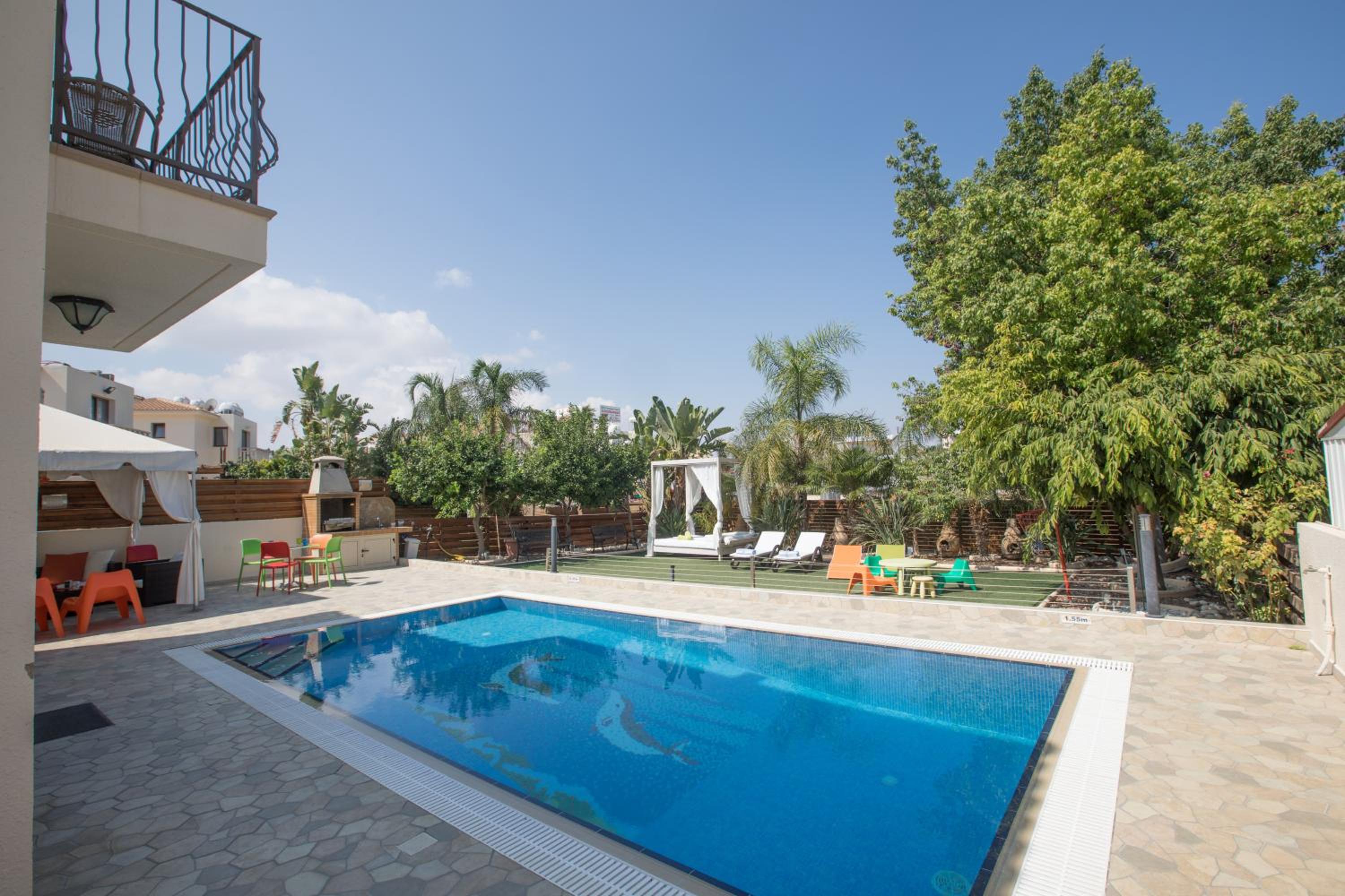 Villa de lujo de tres dormitorios con piscina privada.