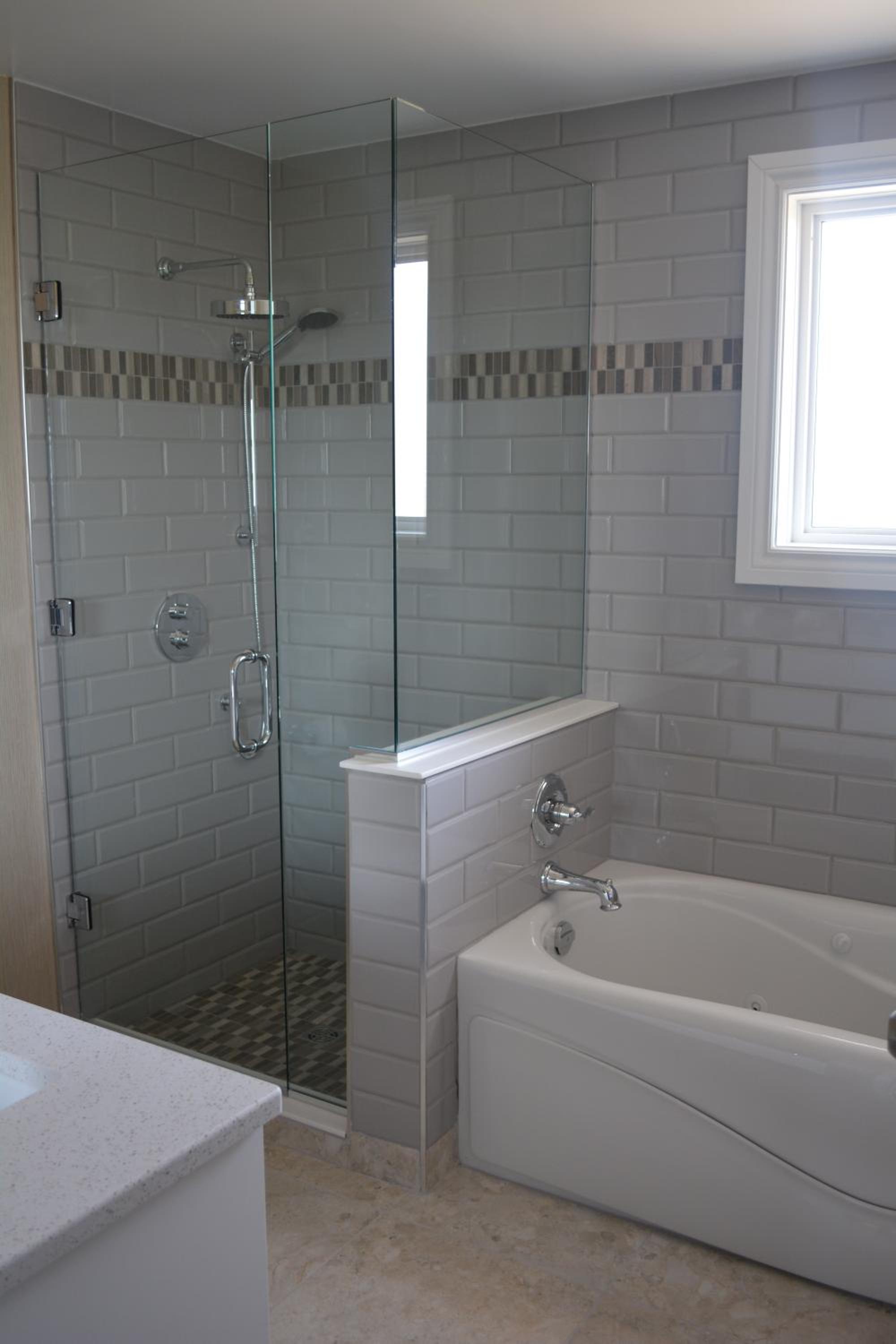 Two-Bedroom Superior Suite with One King and One Queen Bed - Pool View/Non-Smoking - Photo 5