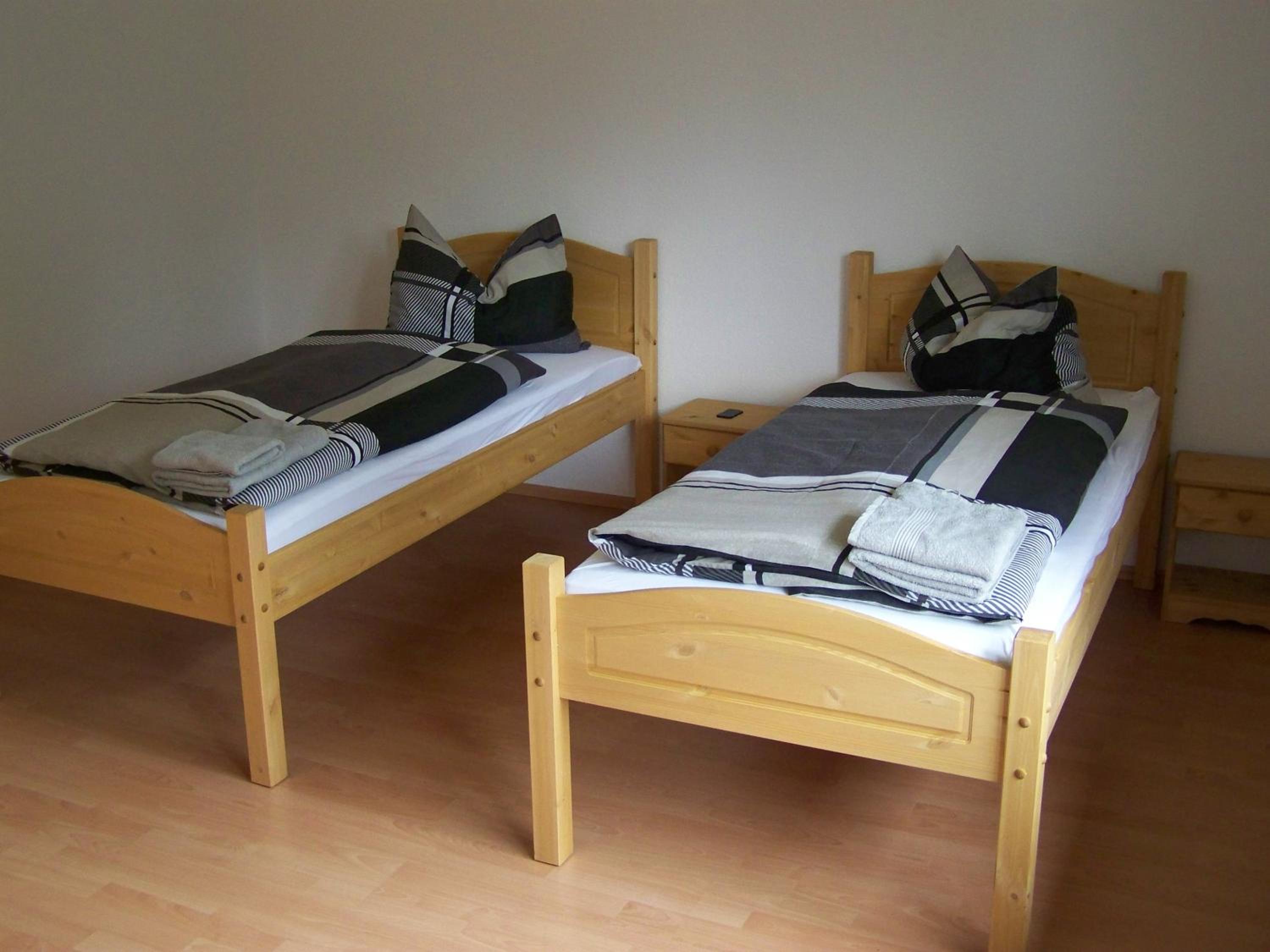 Standard Twin Room - Photo 1
