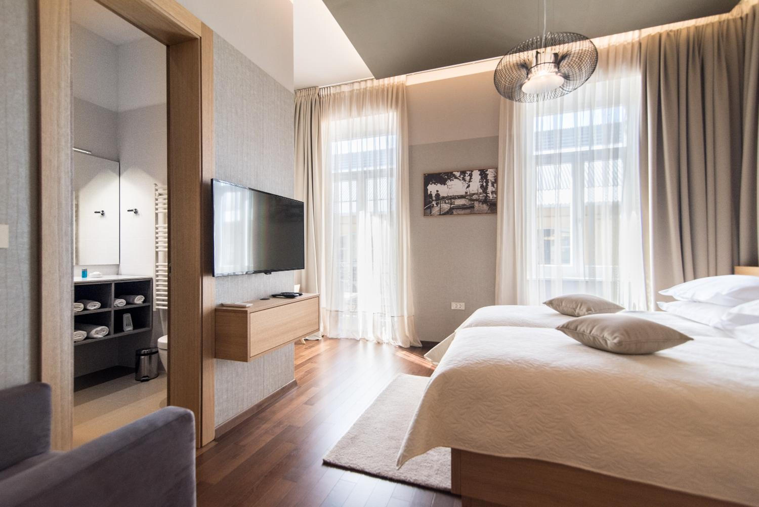 Superior Apartment photo 2