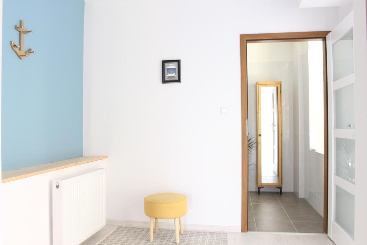 Apartment photo 2