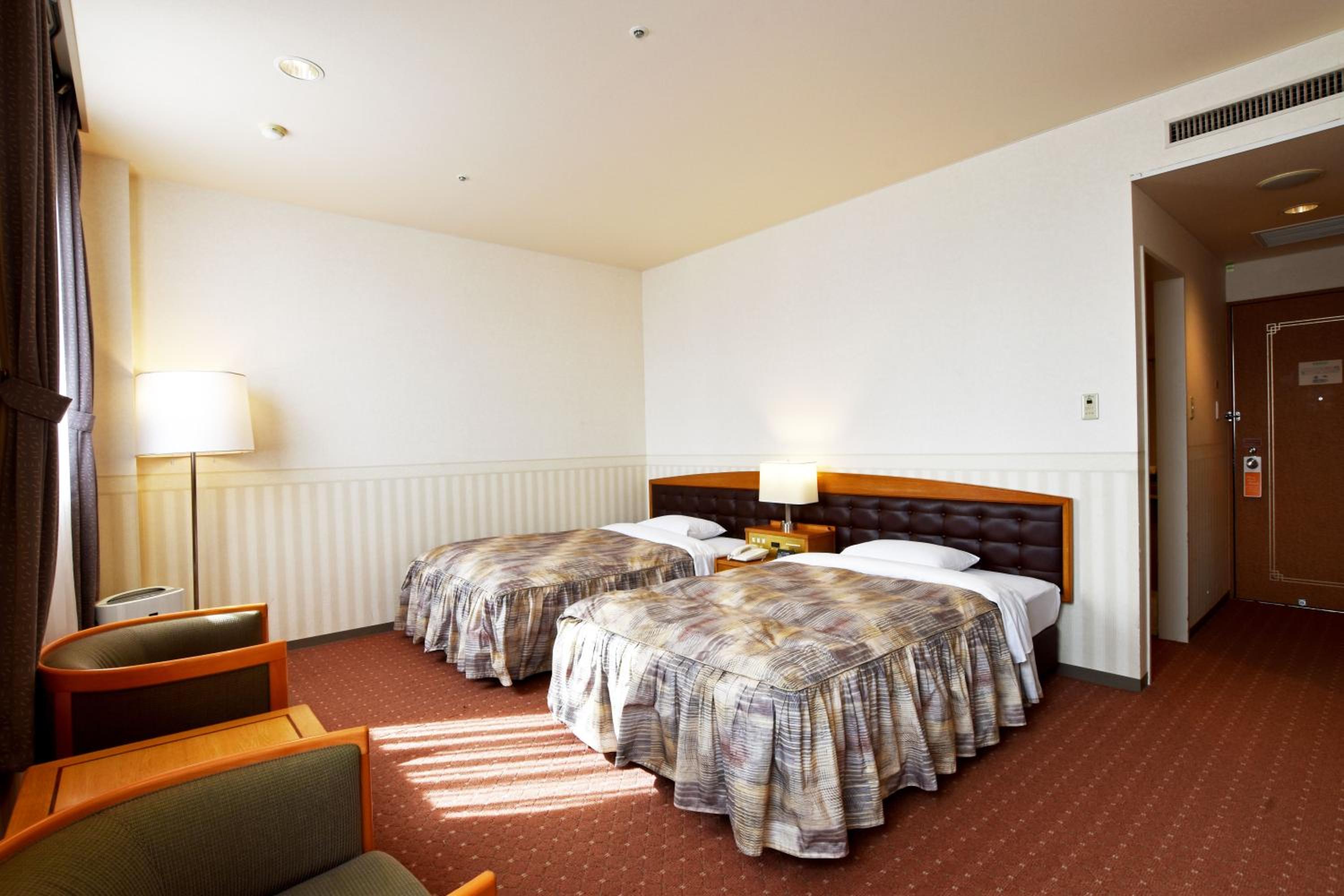 Twin Room - Smoking - Photo 1