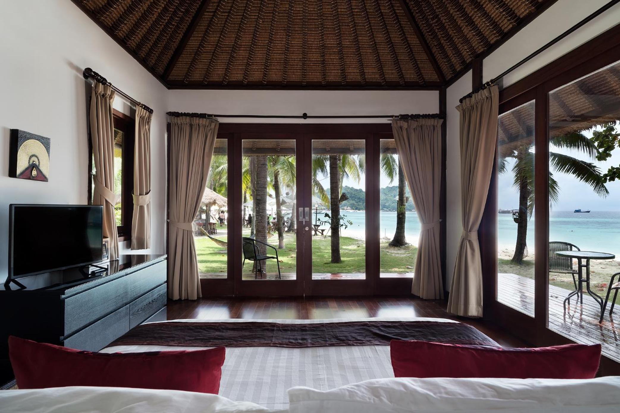 Villa Balinese Luxury Beach Front