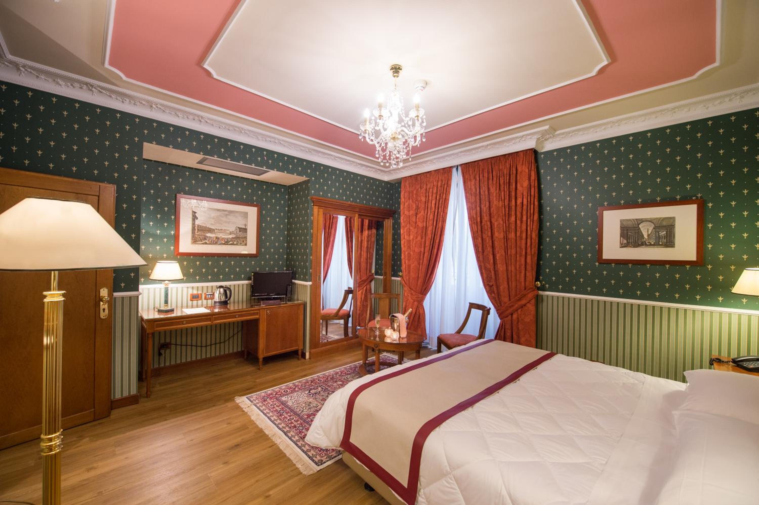 Standard Triple Room thumbnail 5
