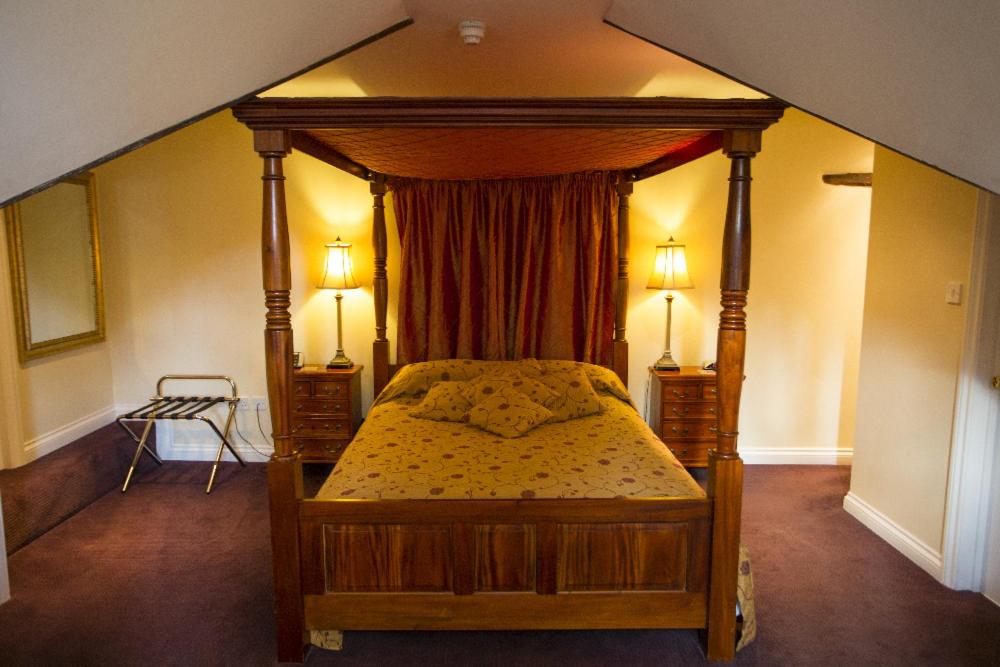 Double Room - Non-Smoking  - Photo 14