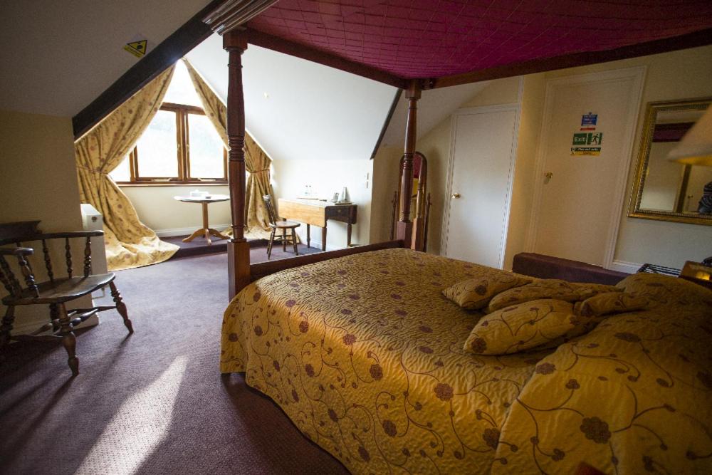 Double Room - Non-Smoking  - Photo 16
