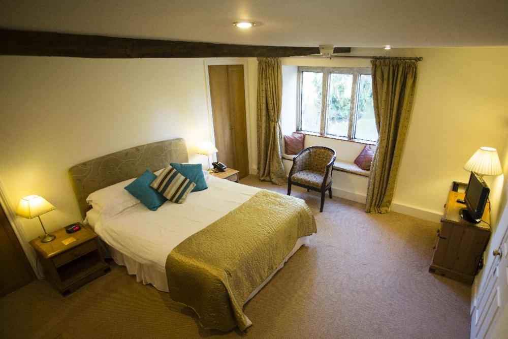 Double Room - Non-Smoking  - Photo 29