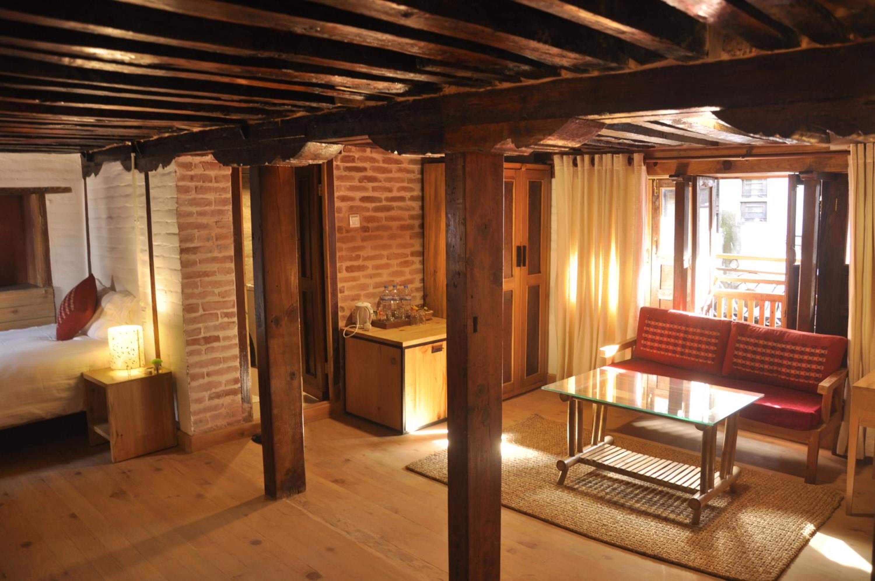 Superior Family Room photo 1