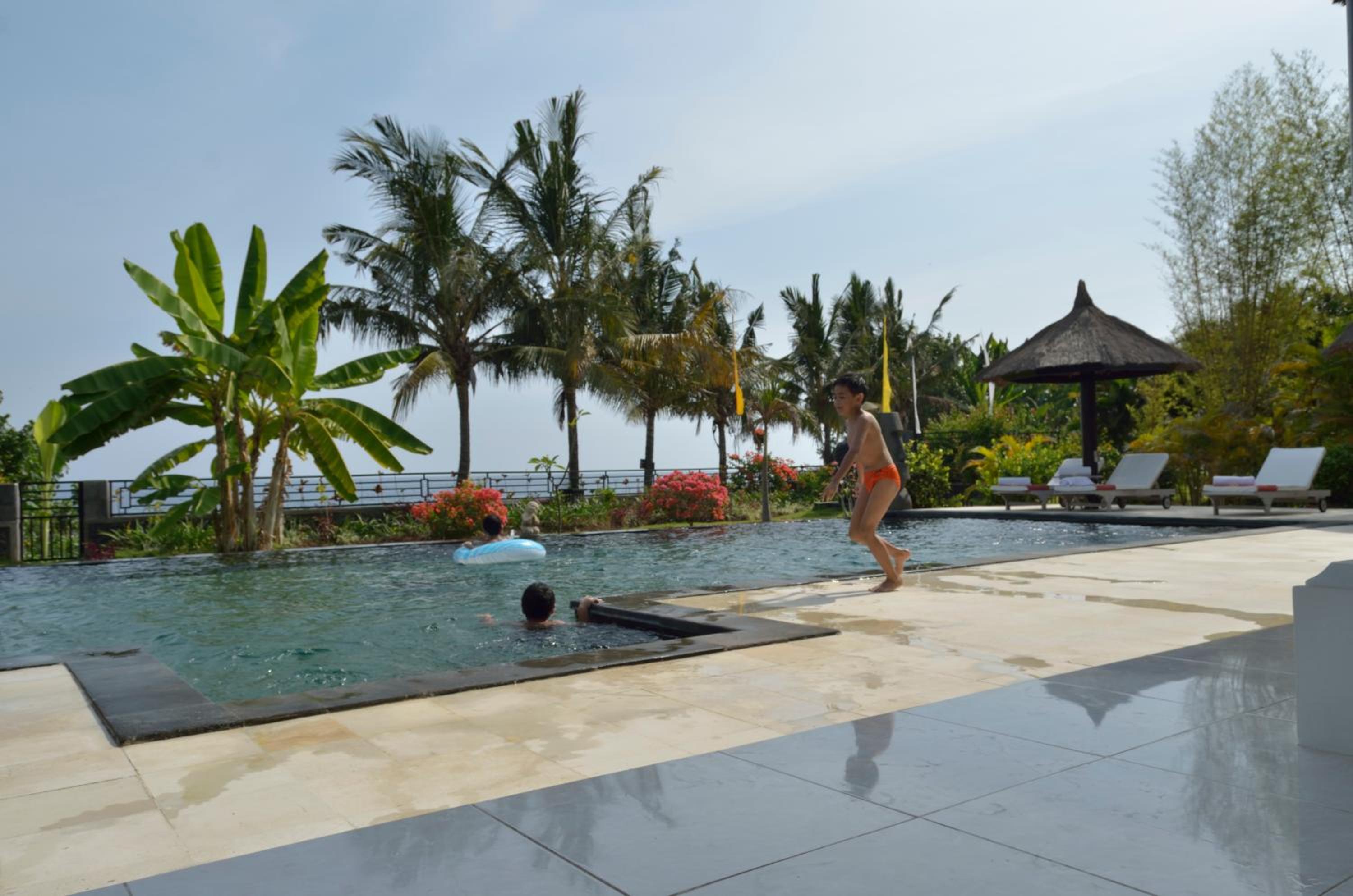 Villa - Beach Front - Photo 7