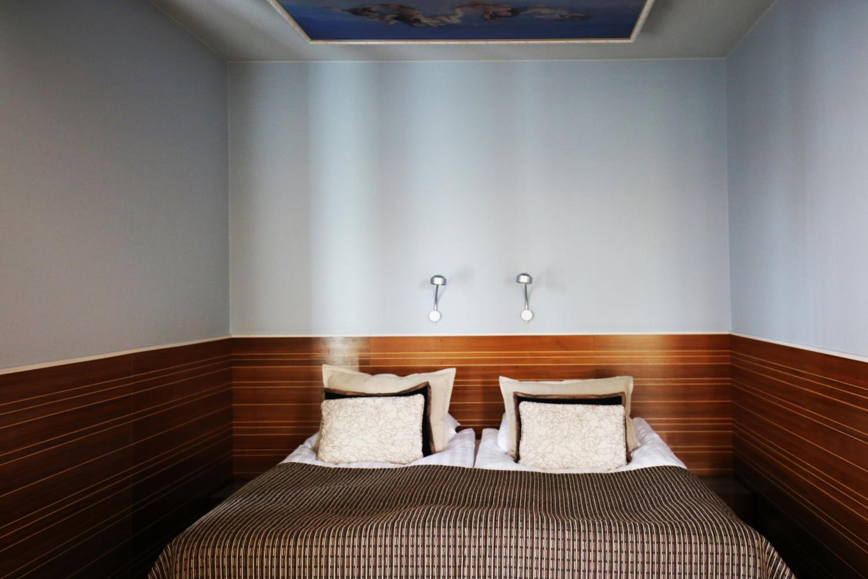 Suite photo 1
