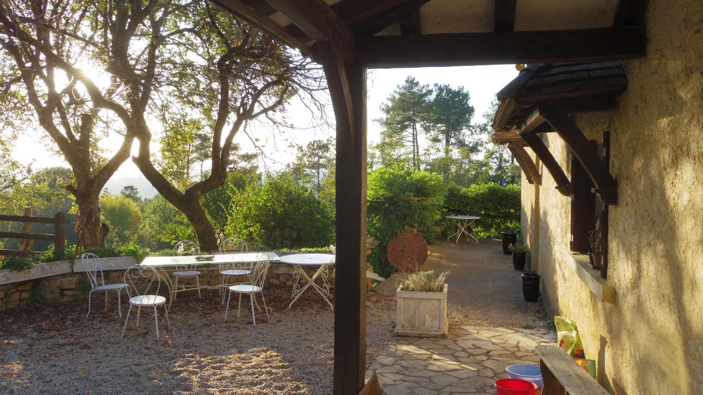 Family Room with Garden View photo 3