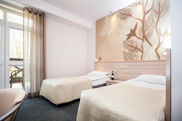 Double or Twin Room - Photo 2