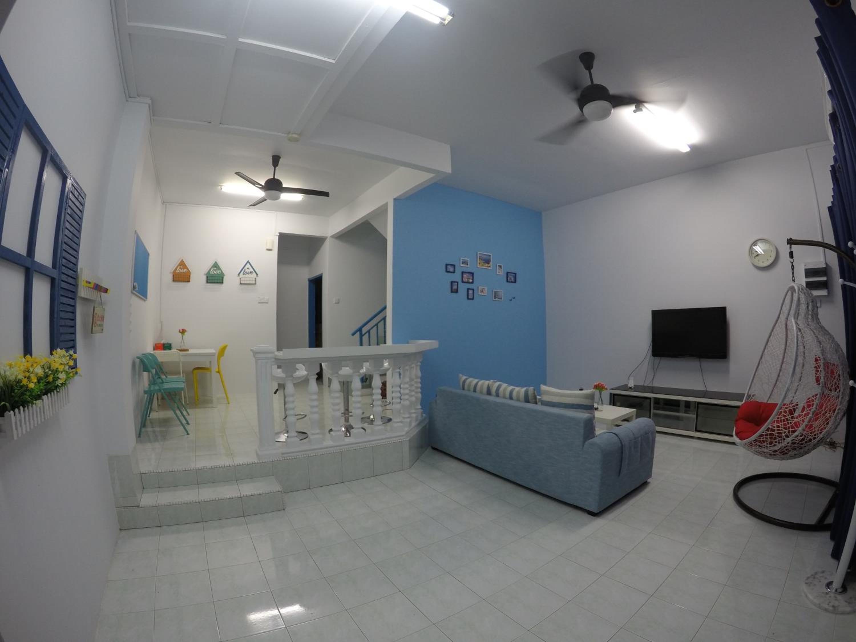 Four-Bedroom House photo 2