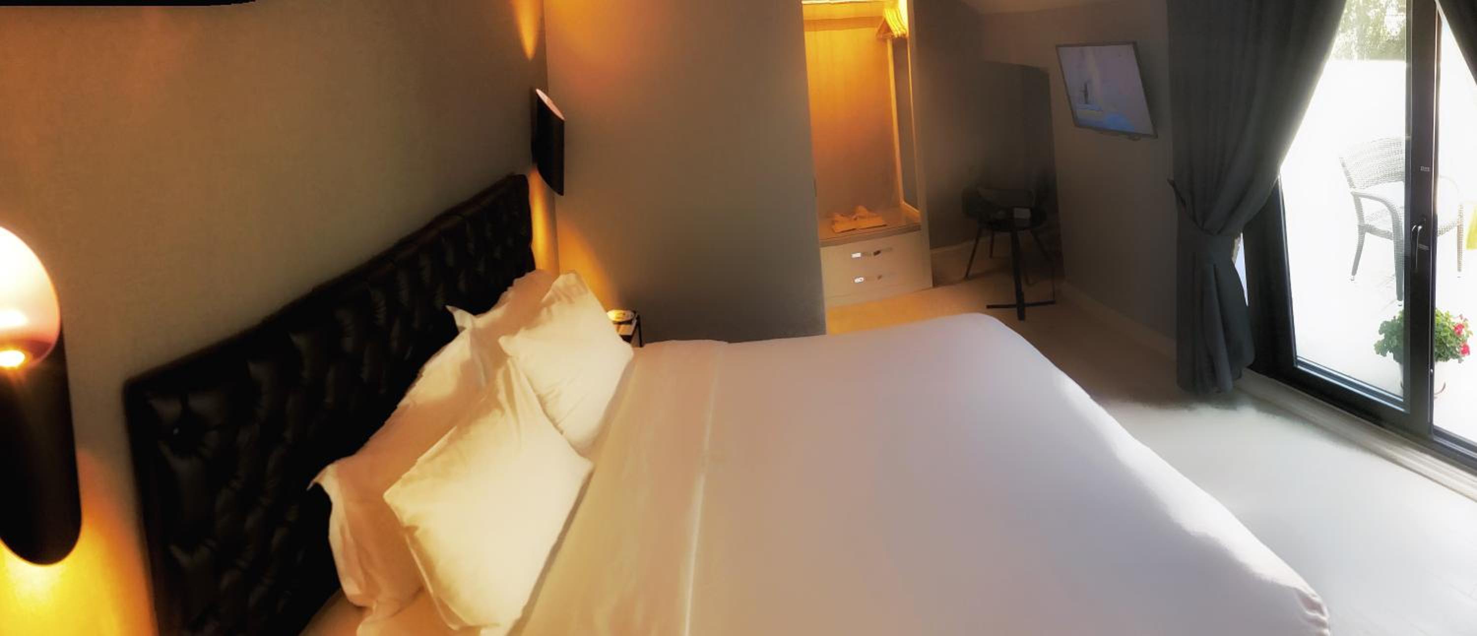 King Room with Terrace photo 2