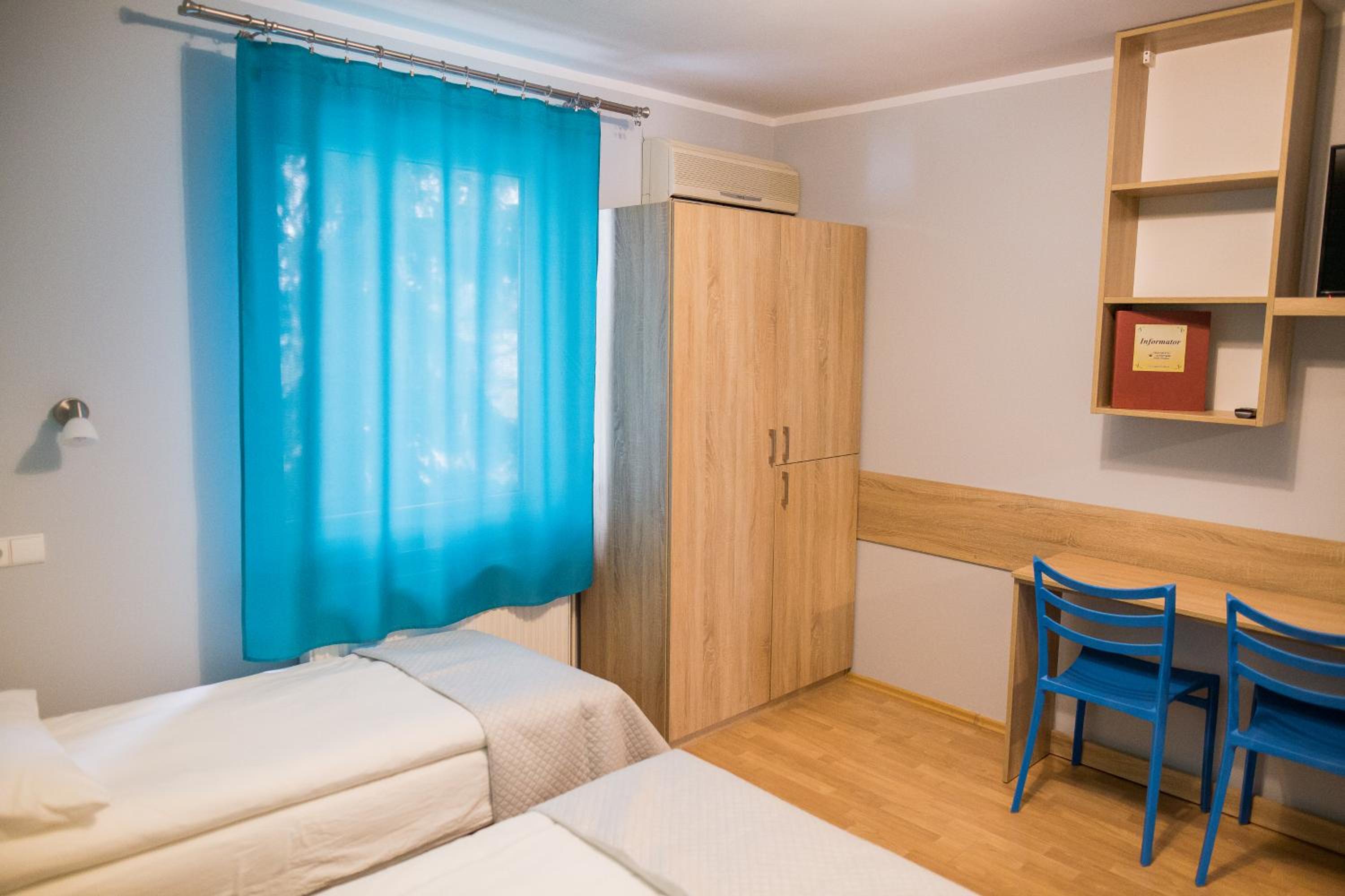 Quadruple Room - Photo 2