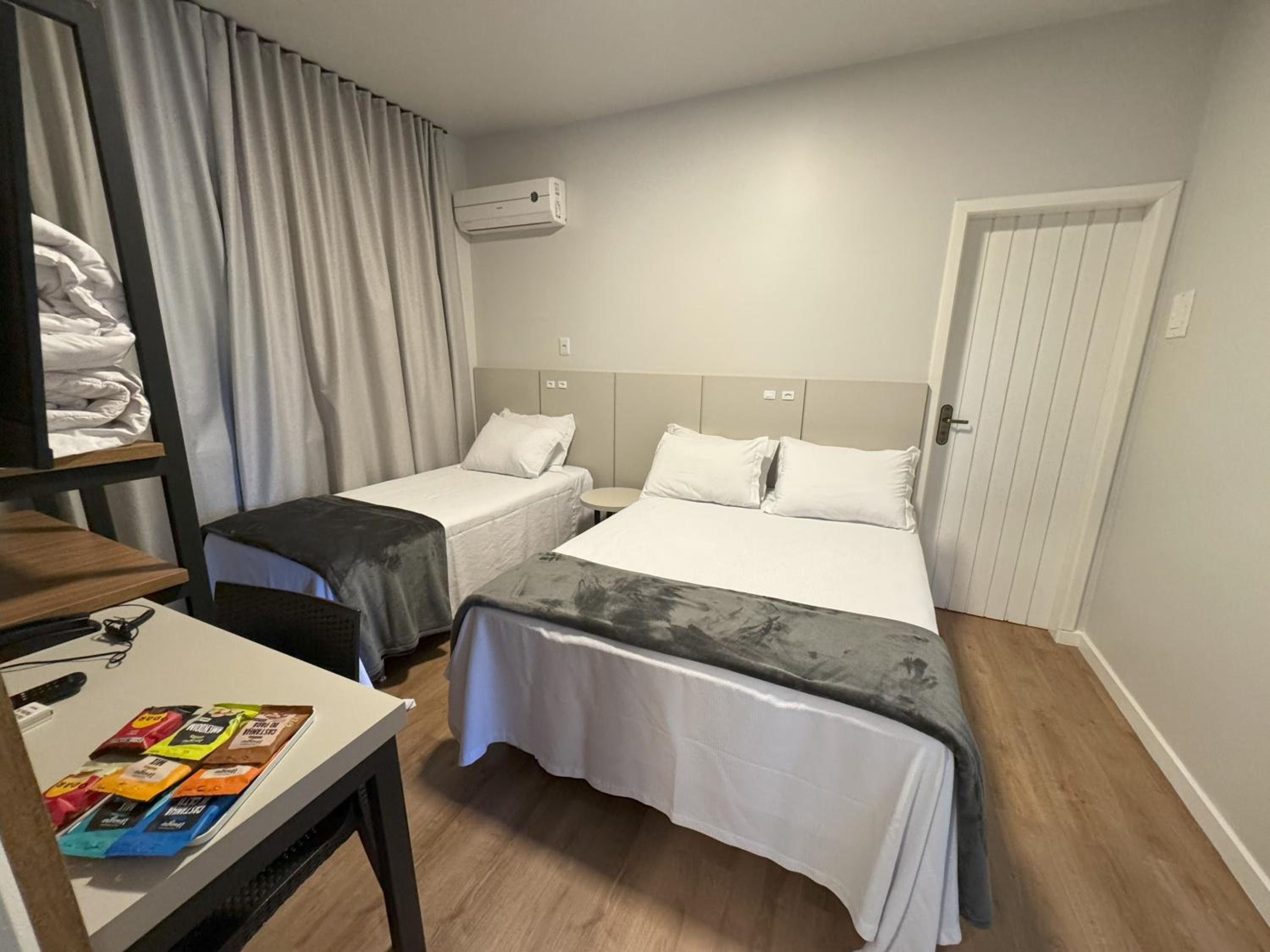 King Suite with Balcony photo 1