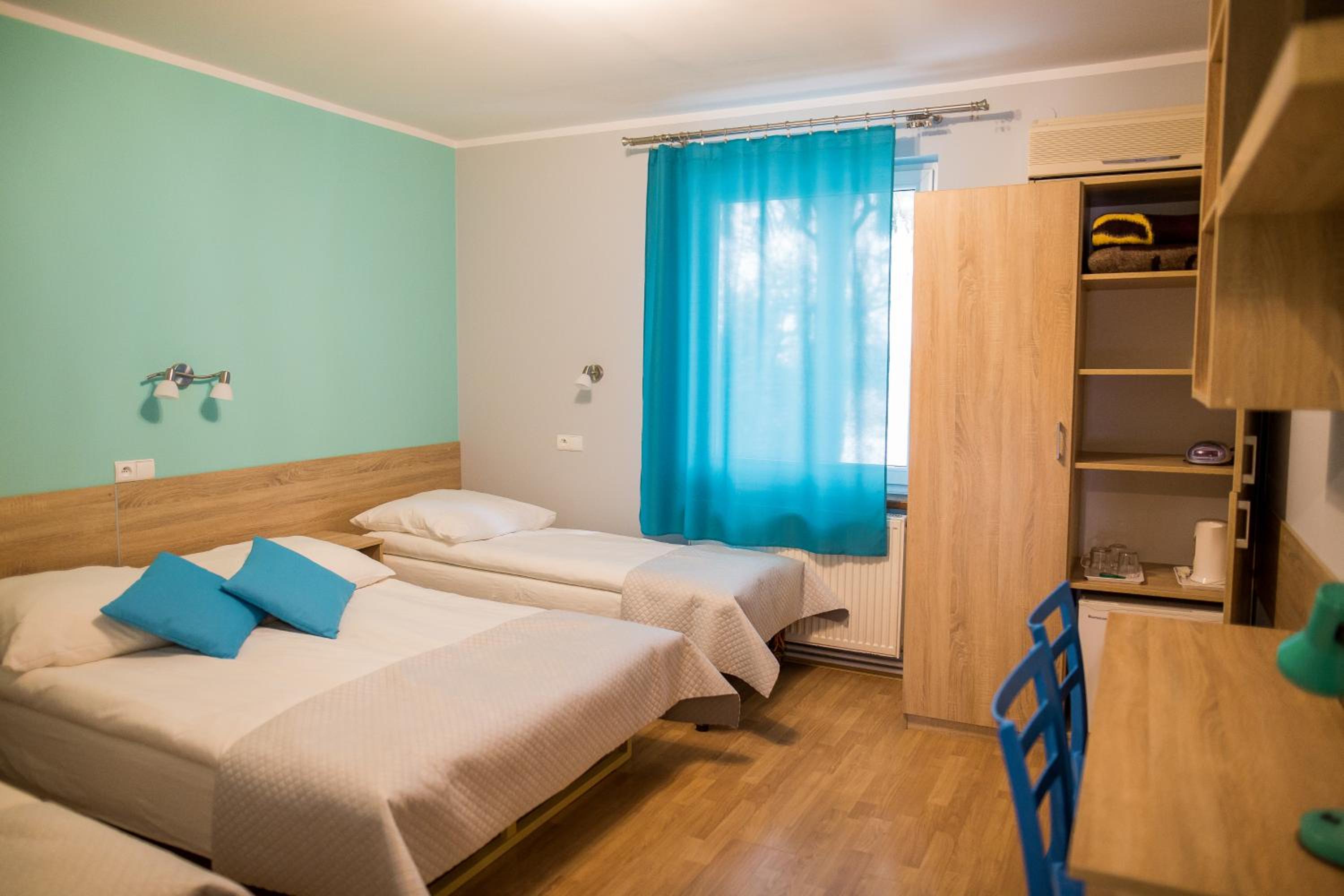Quadruple Room - Photo 4