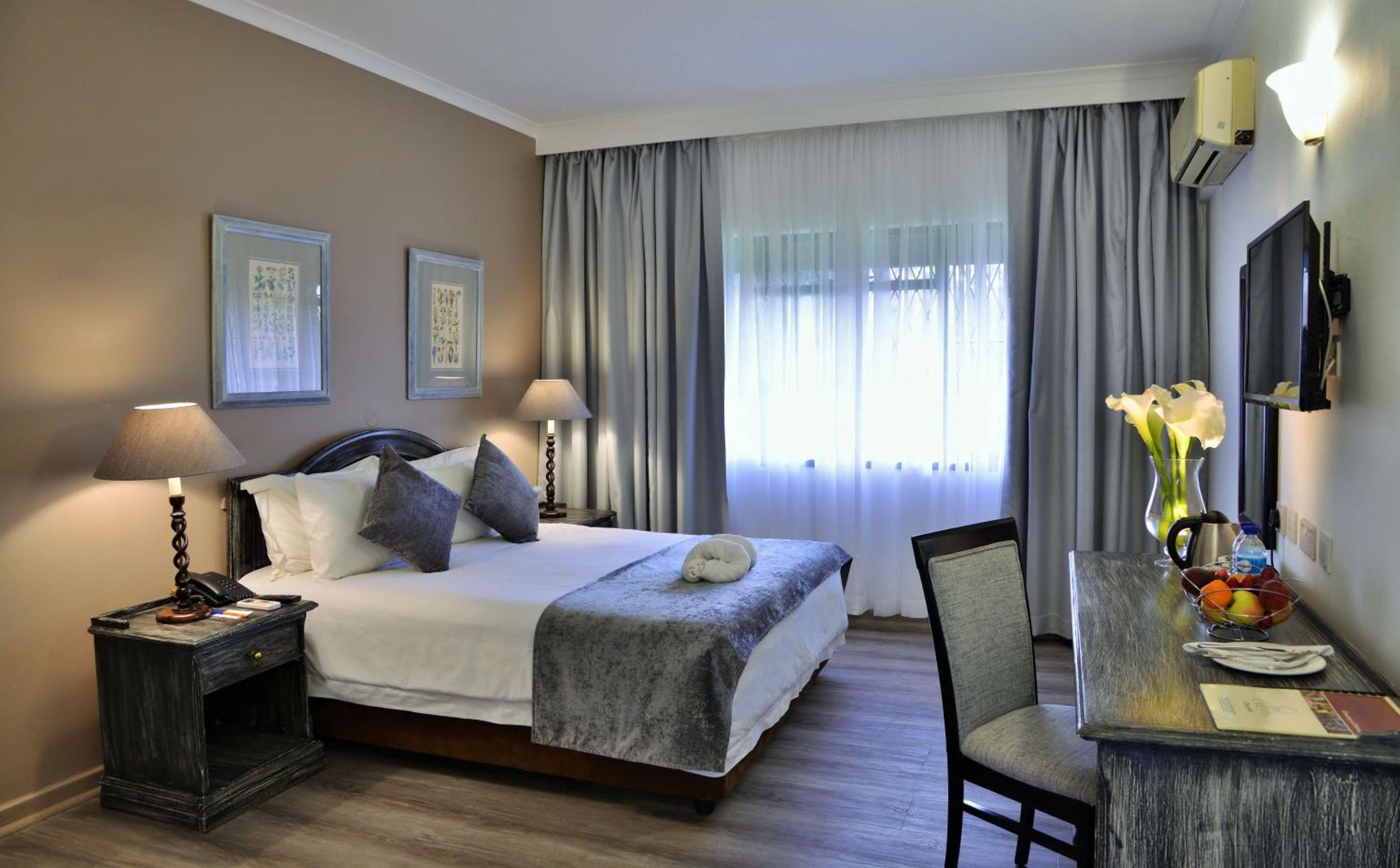 Suite - Photo 2