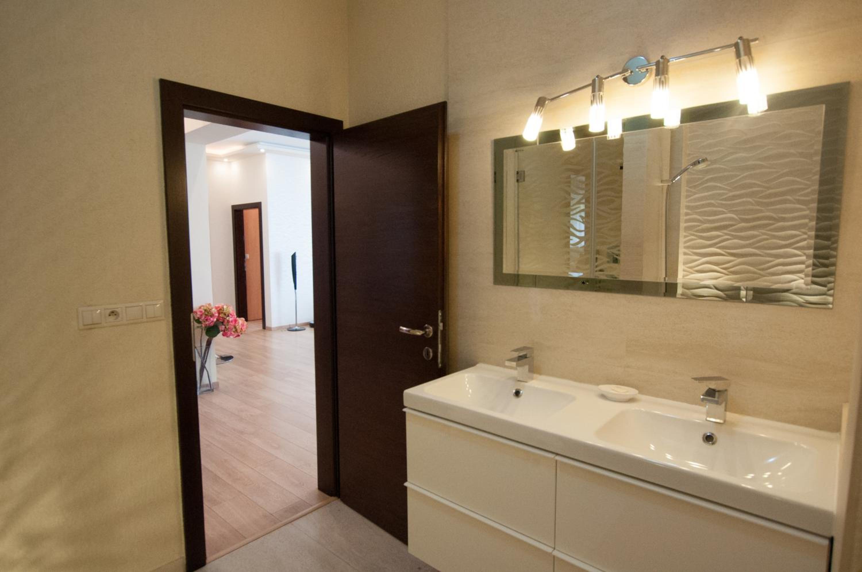 Deluxe Apartment - Photo 14