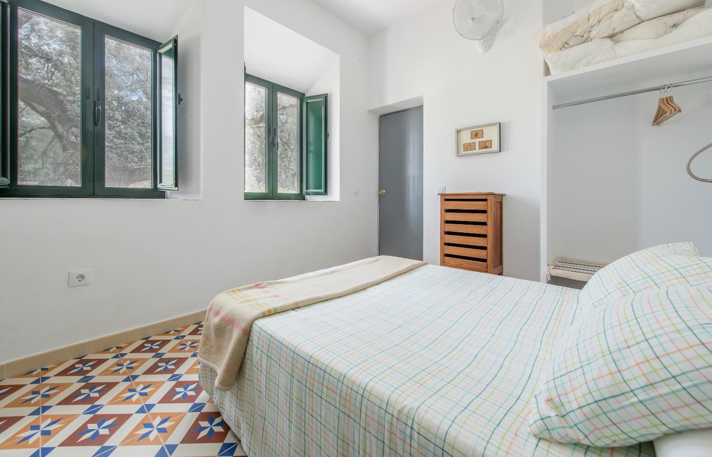 Three-Bedroom House photo 2