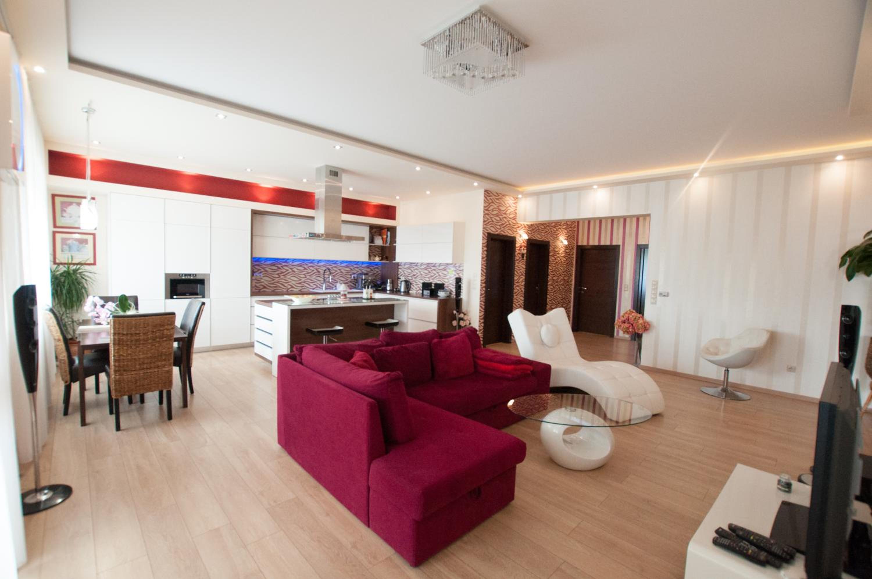 Deluxe Apartment - Photo 1