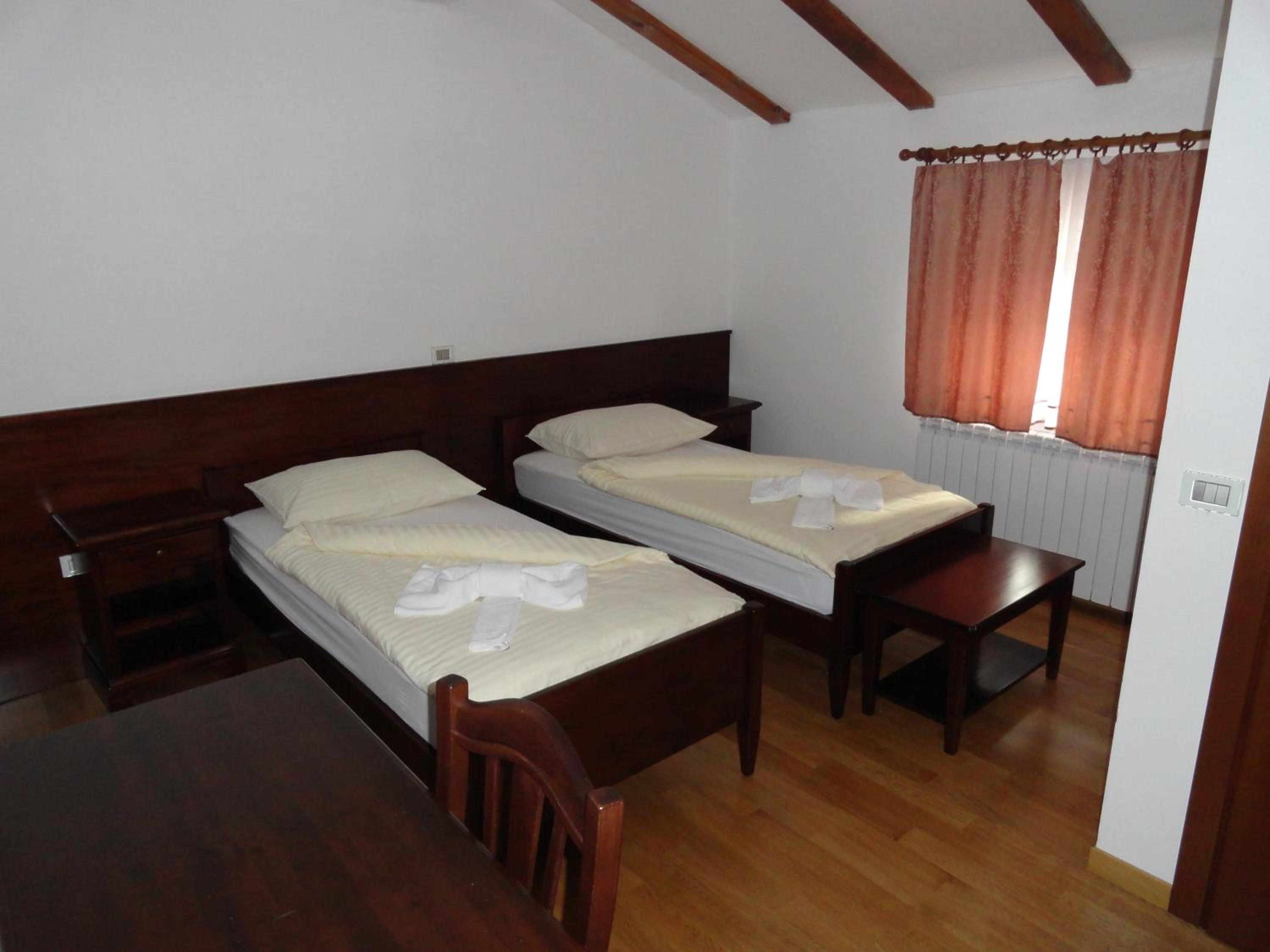 Double or Twin Room photo 2