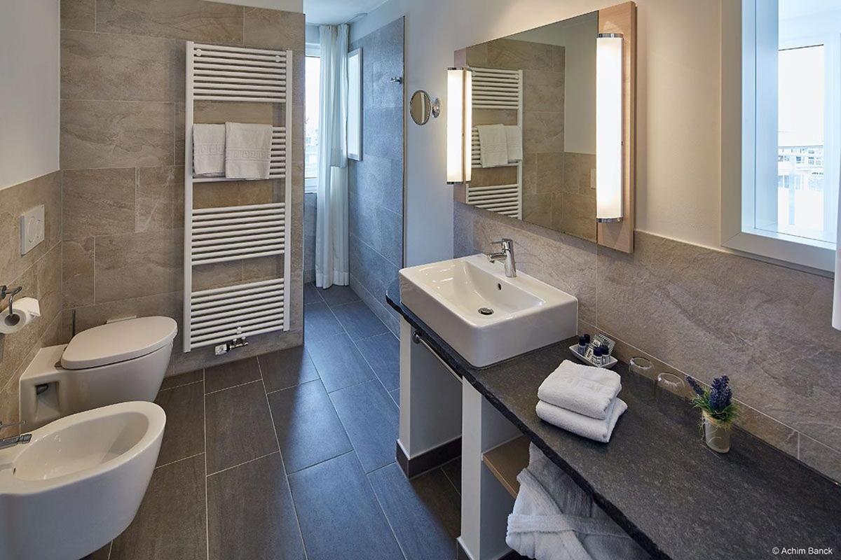 Deluxe Double Room with Balcony and Sea View photo 3