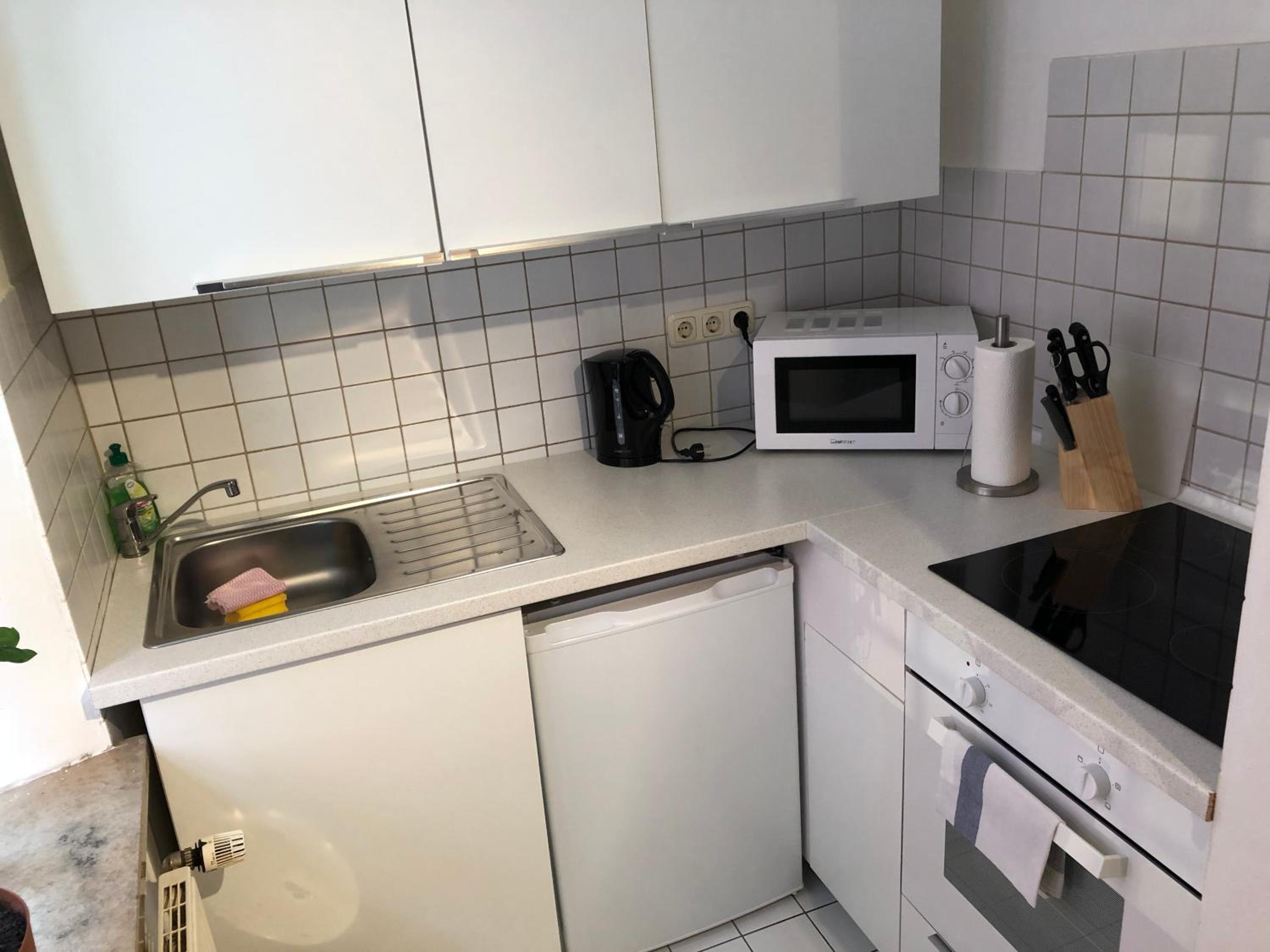Studio Apartment - Photo 6