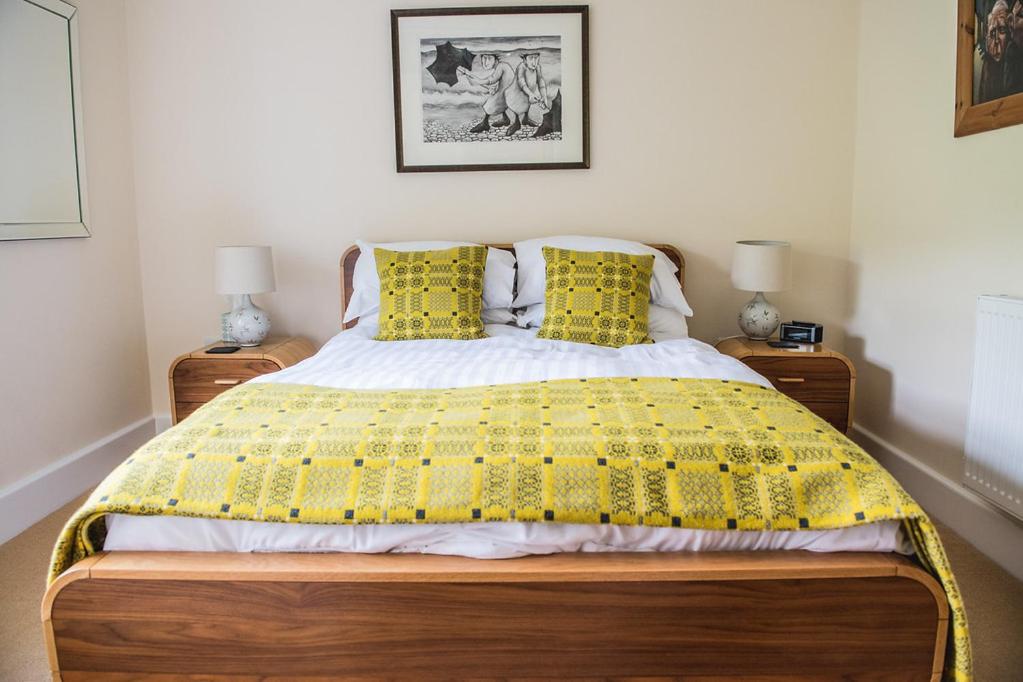 Double Room with Private Bathroom - Photo 14