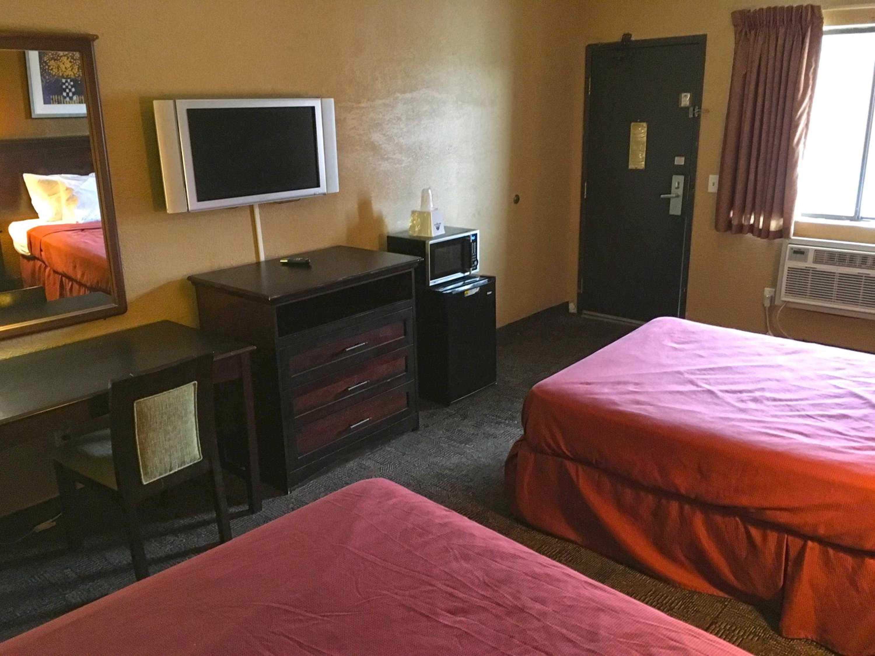 Double Room with Two Double Beds - Photo 1