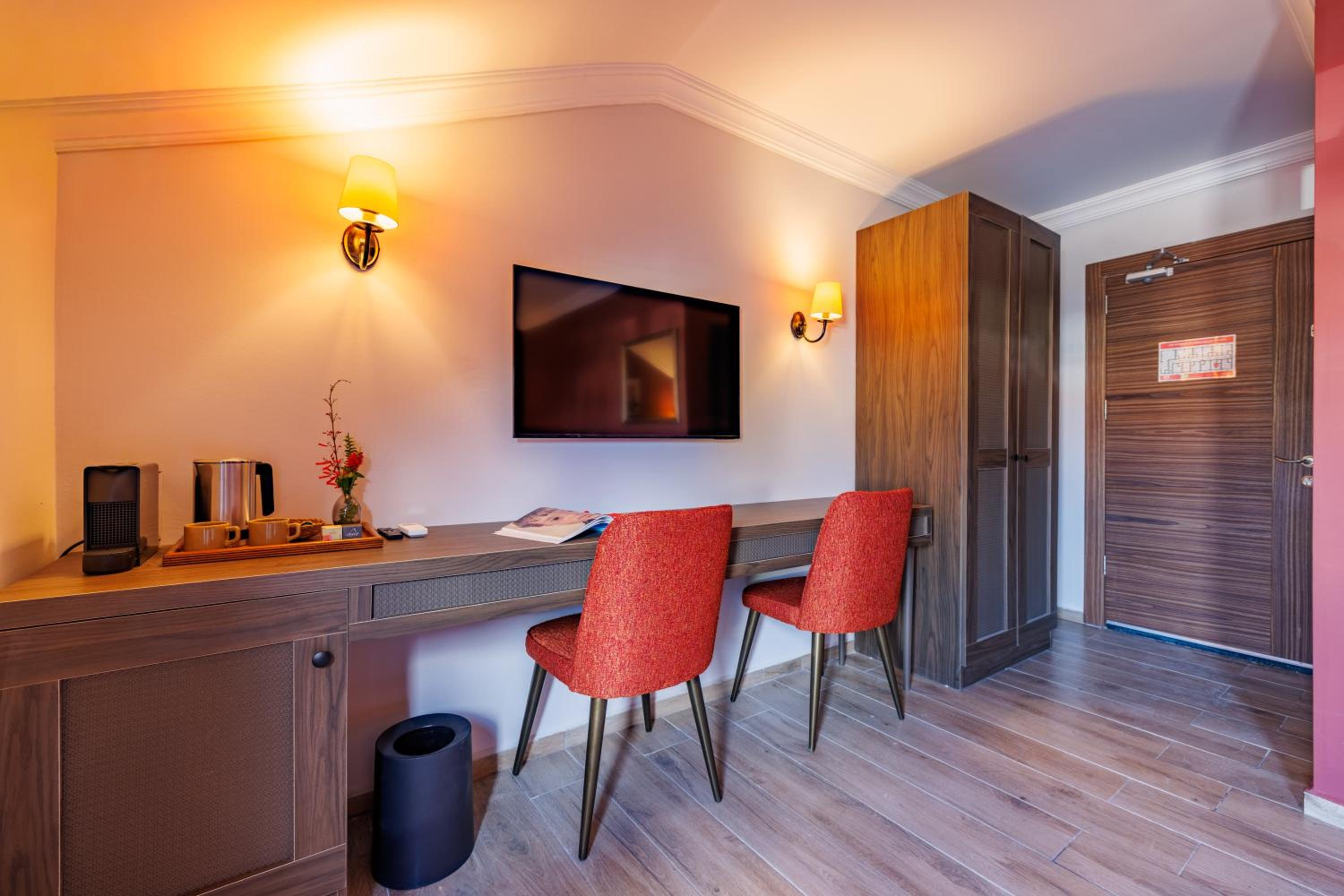 Deluxe Triple Room