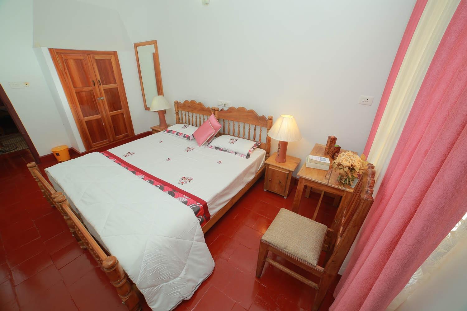 Deluxe Double or Twin Room photo 2