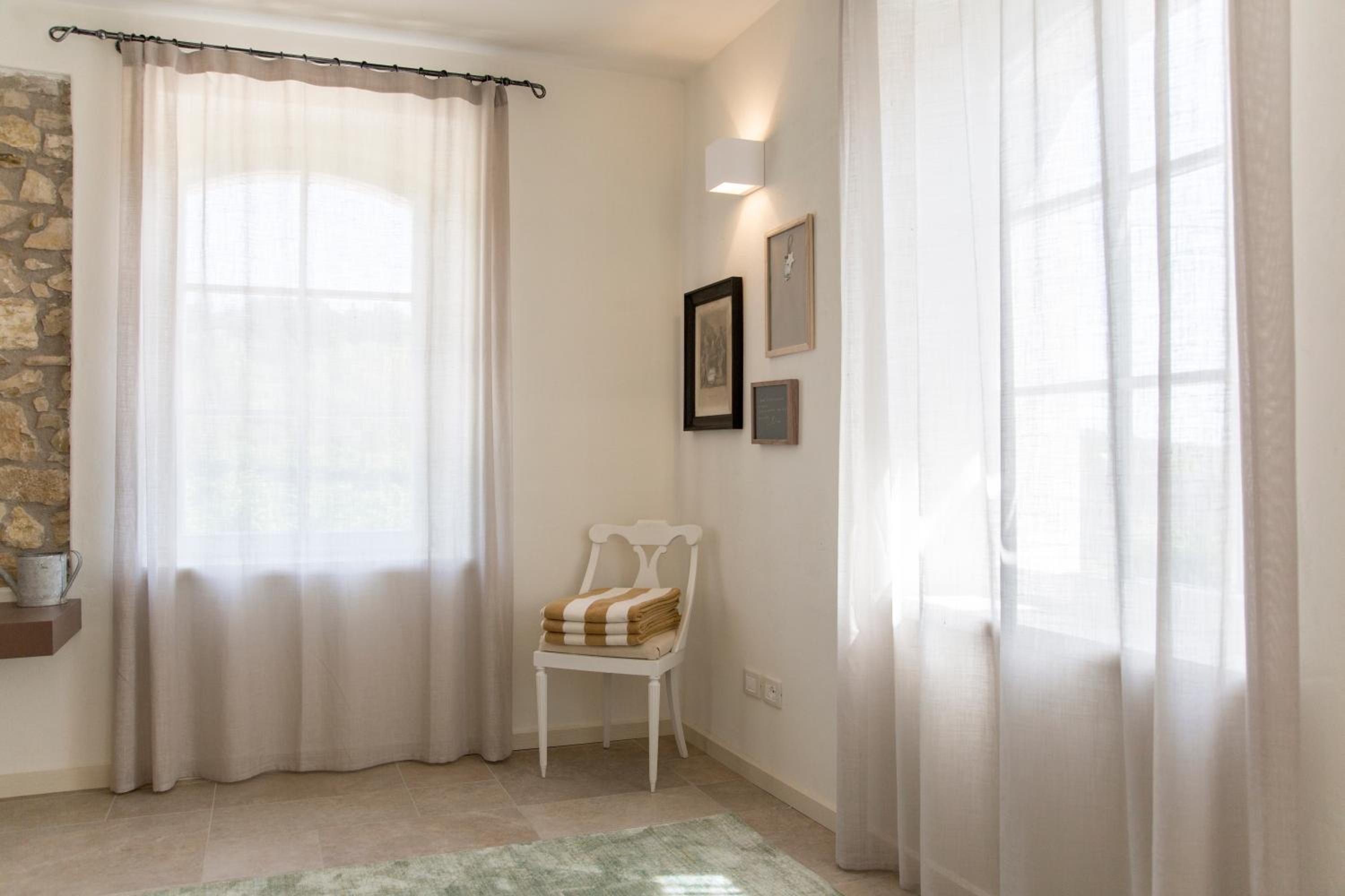 Suite with Lake View photo 3