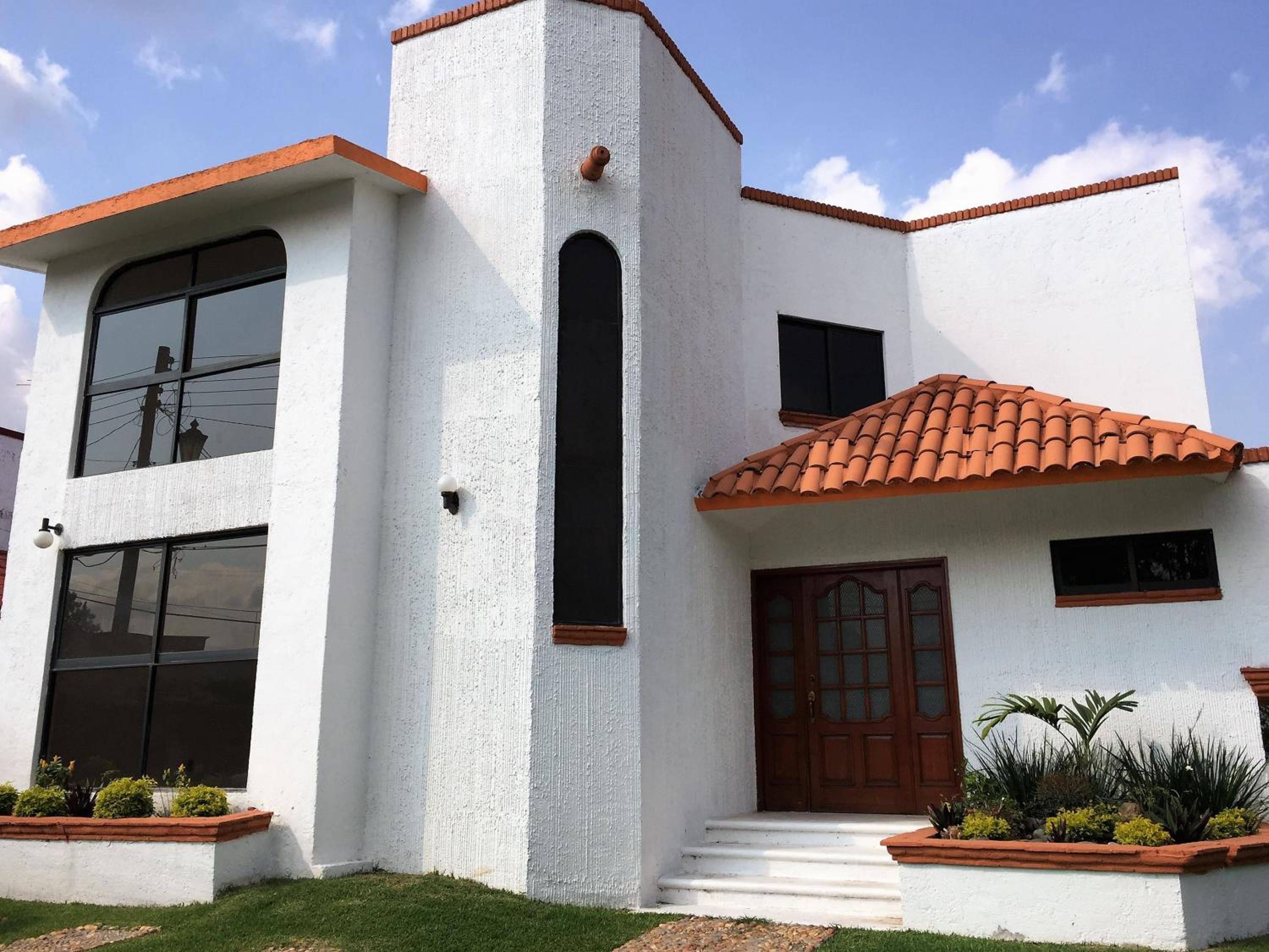 Four-Bedroom House photo 2