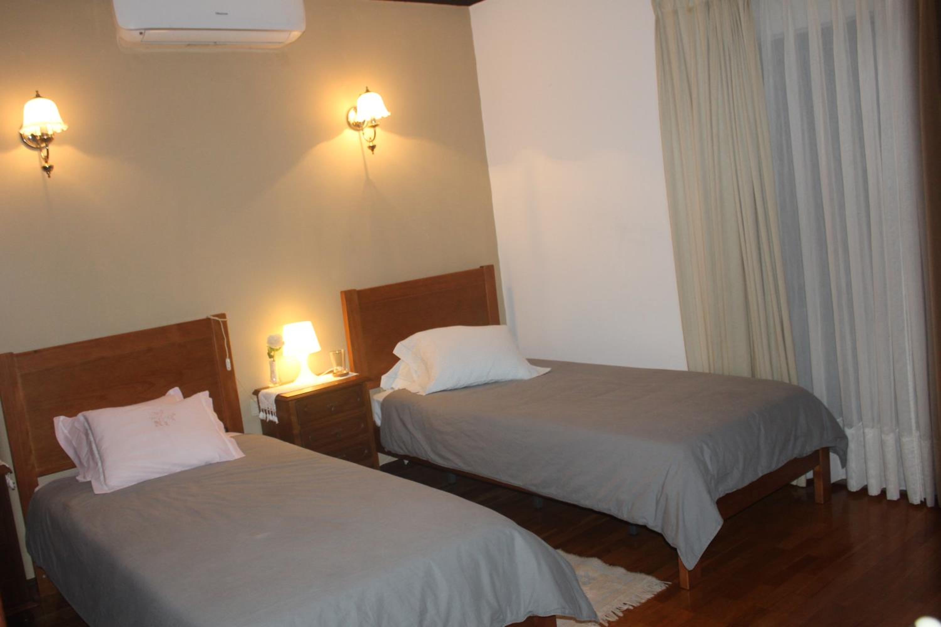 Twin Room - Photo 4