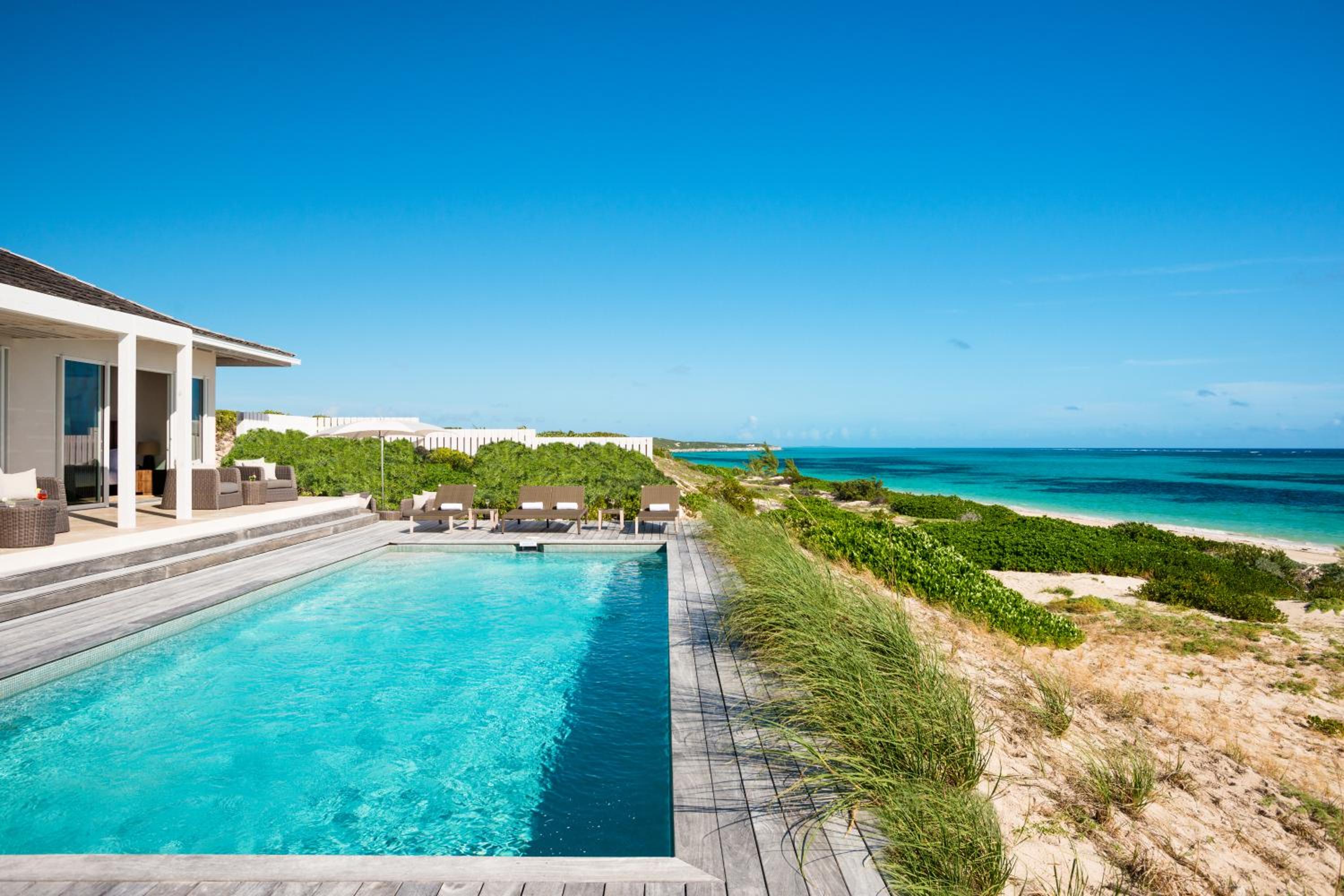 Four Bedroom Beachfront Villa photo 3