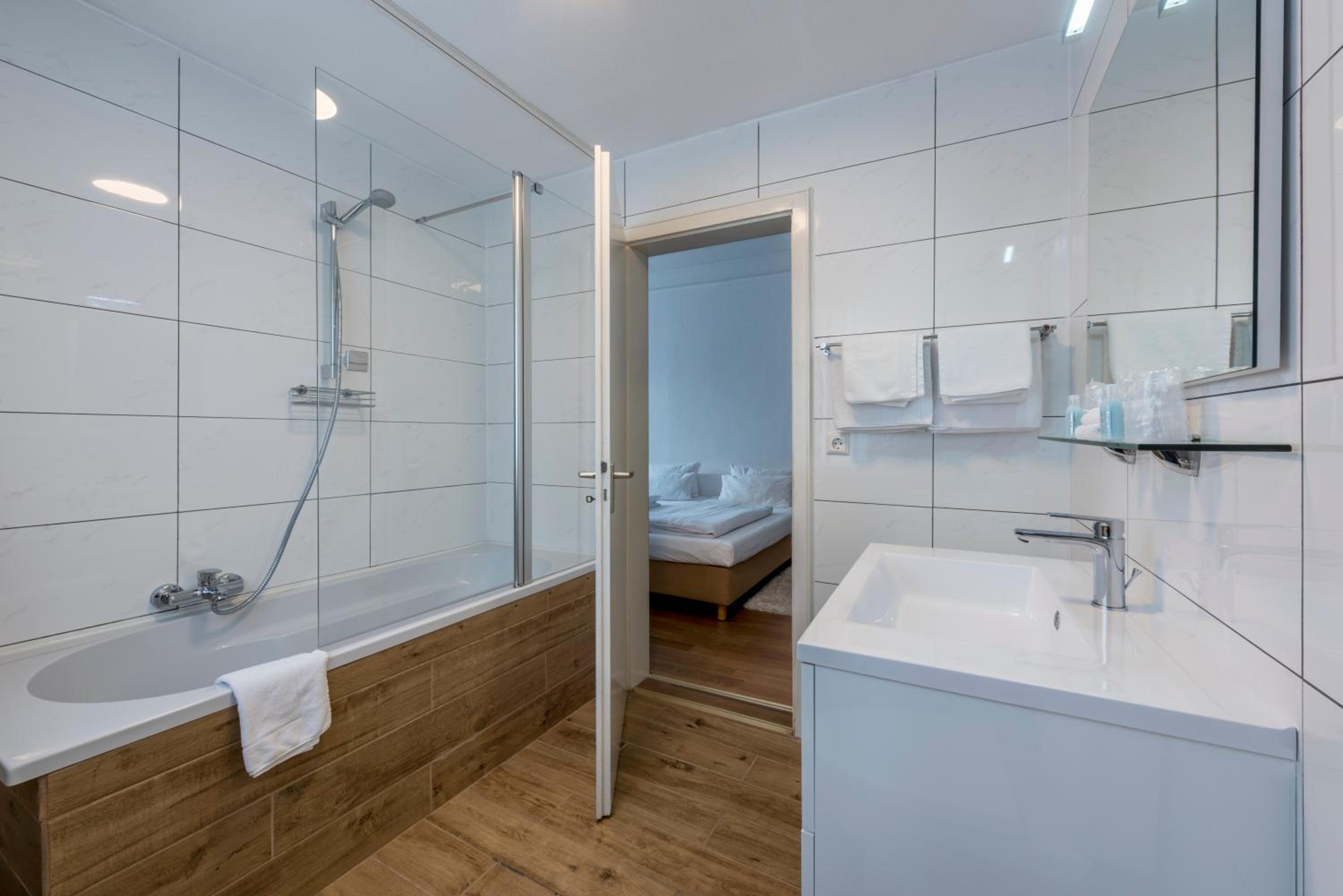 Standard Double Room - Photo 2