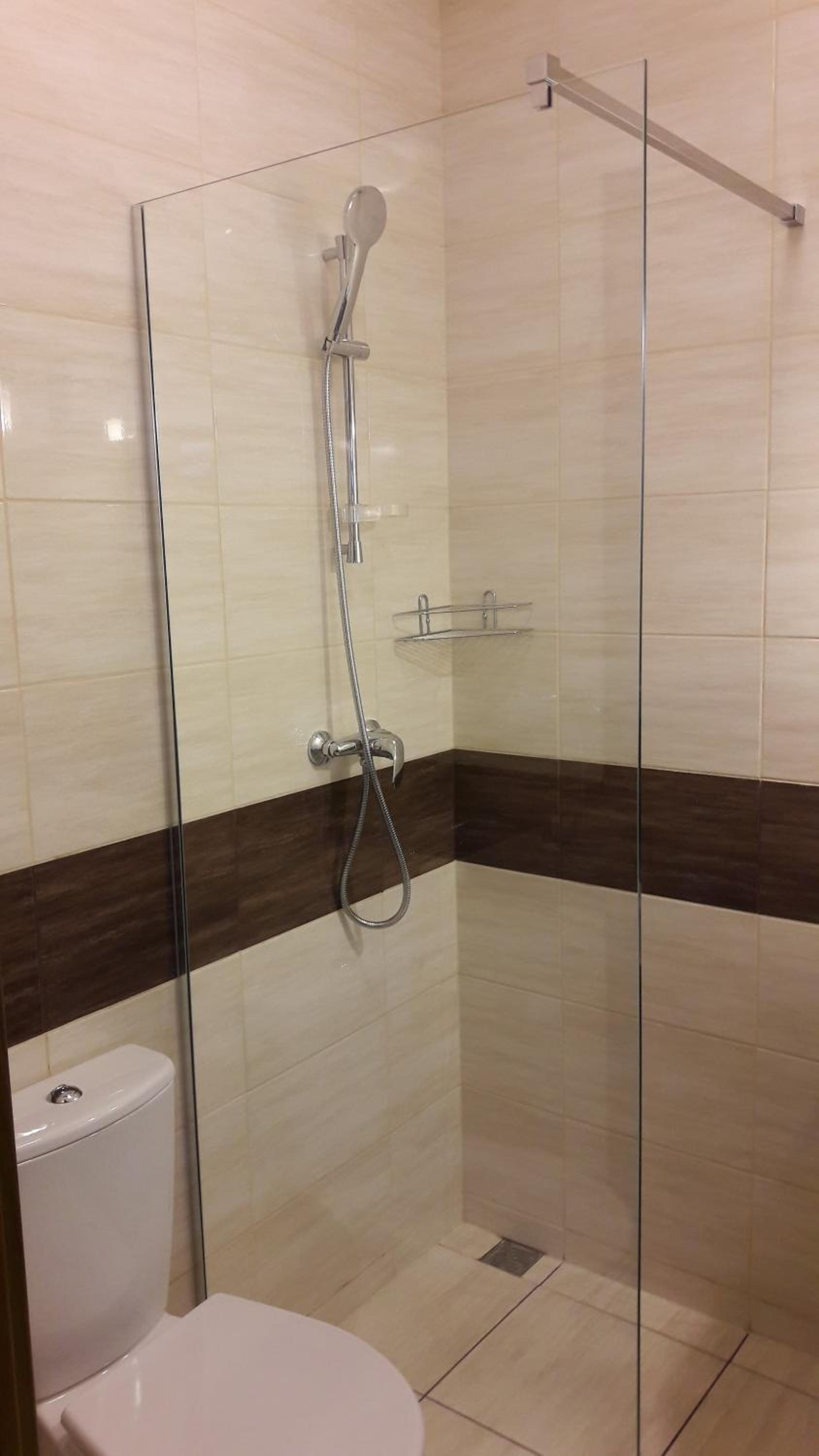Superior King Room - Photo 11