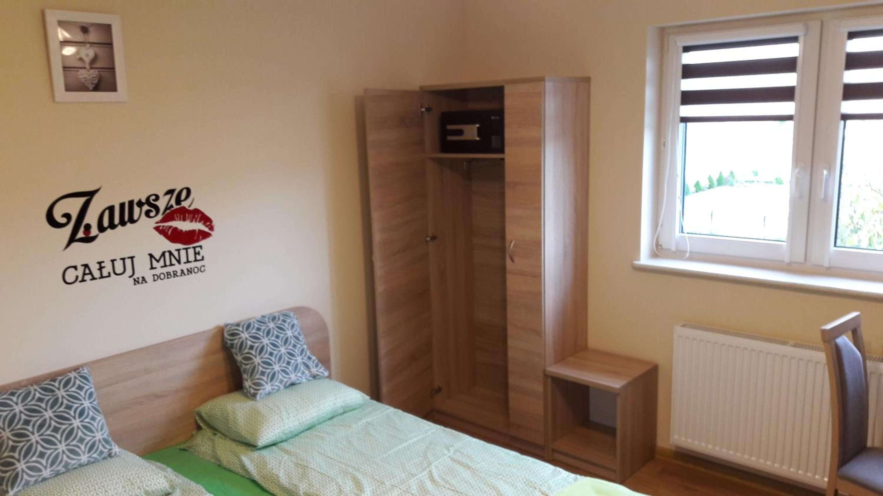 Superior King Room - Photo 9