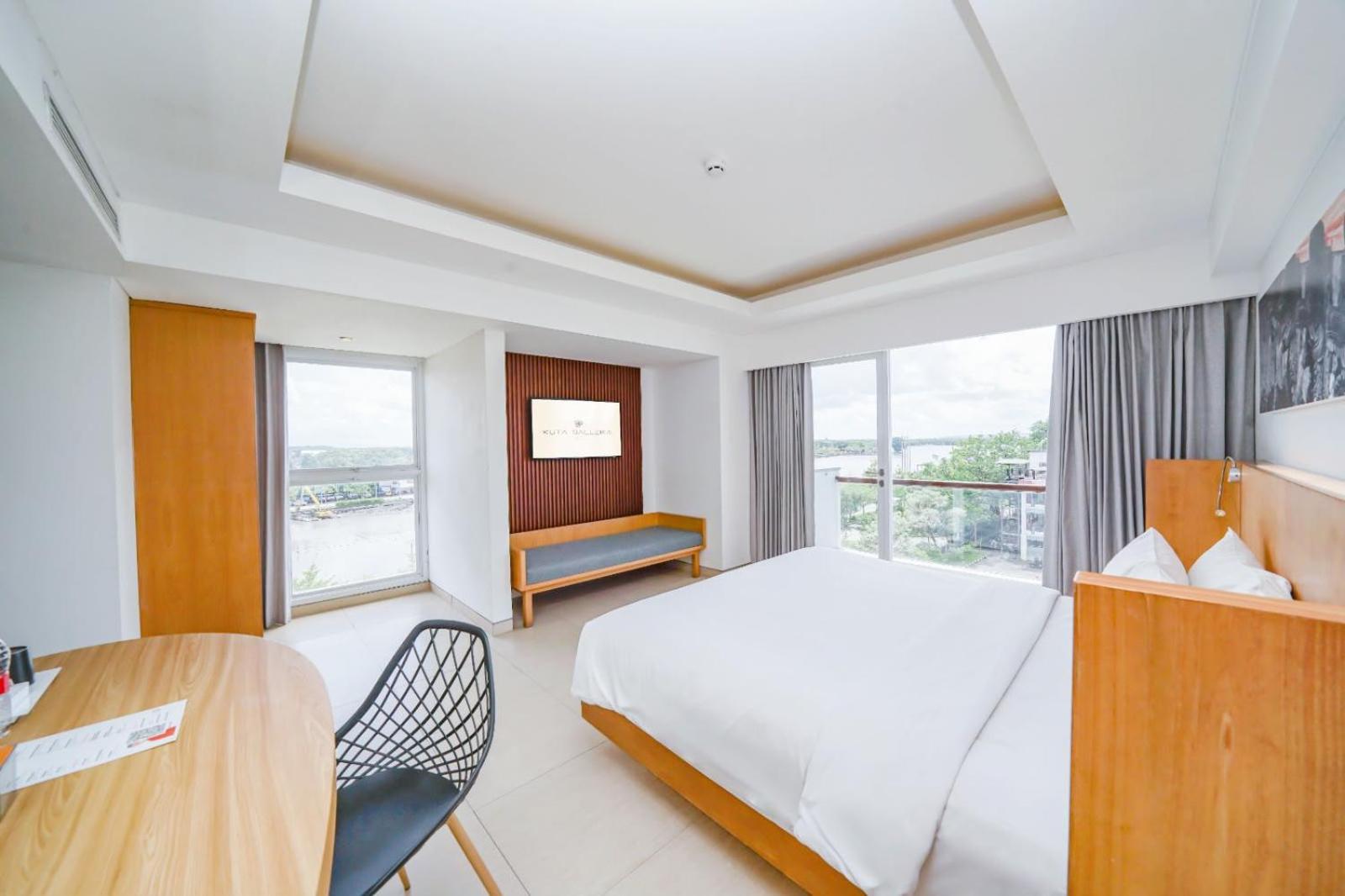 Deluxe Double or Twin Room with Balcony