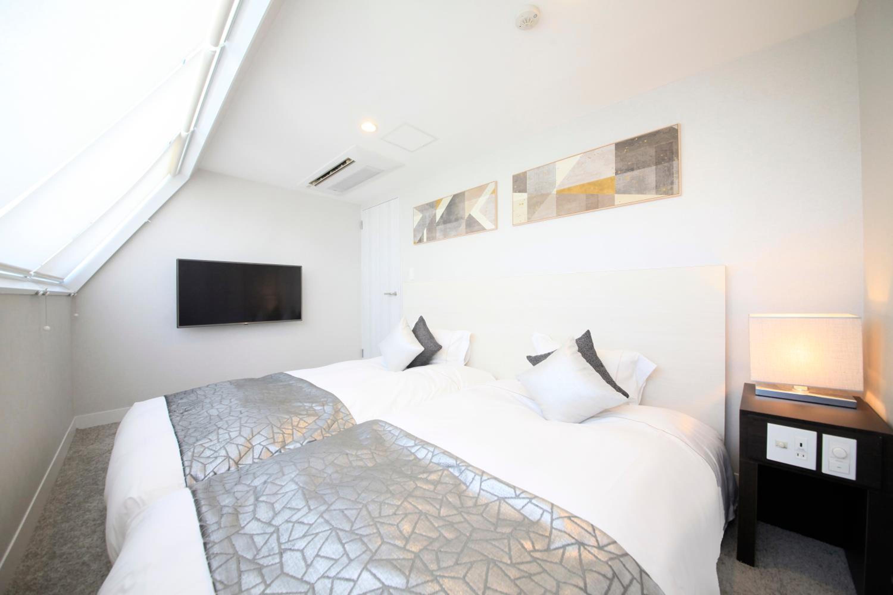 Maisonette Family Suite - Non-Smoking photo 3