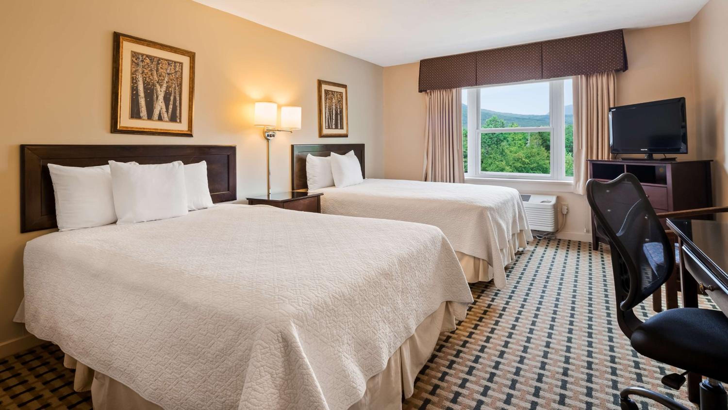 Double Room with Two Double Beds - Non-Smoking photo 1
